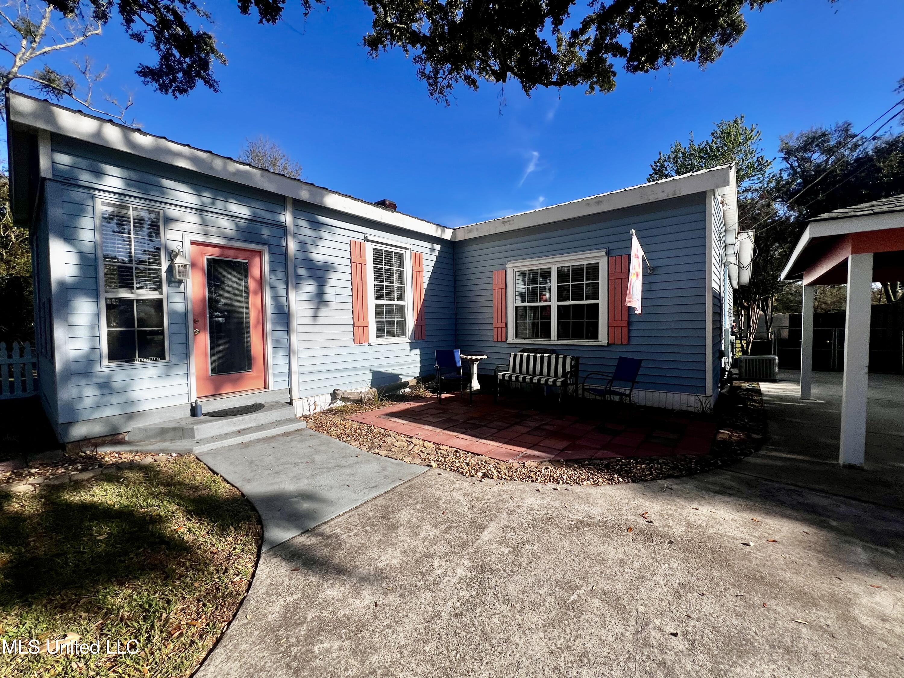 225 Magnolia Street, Long Beach, Mississippi image 1