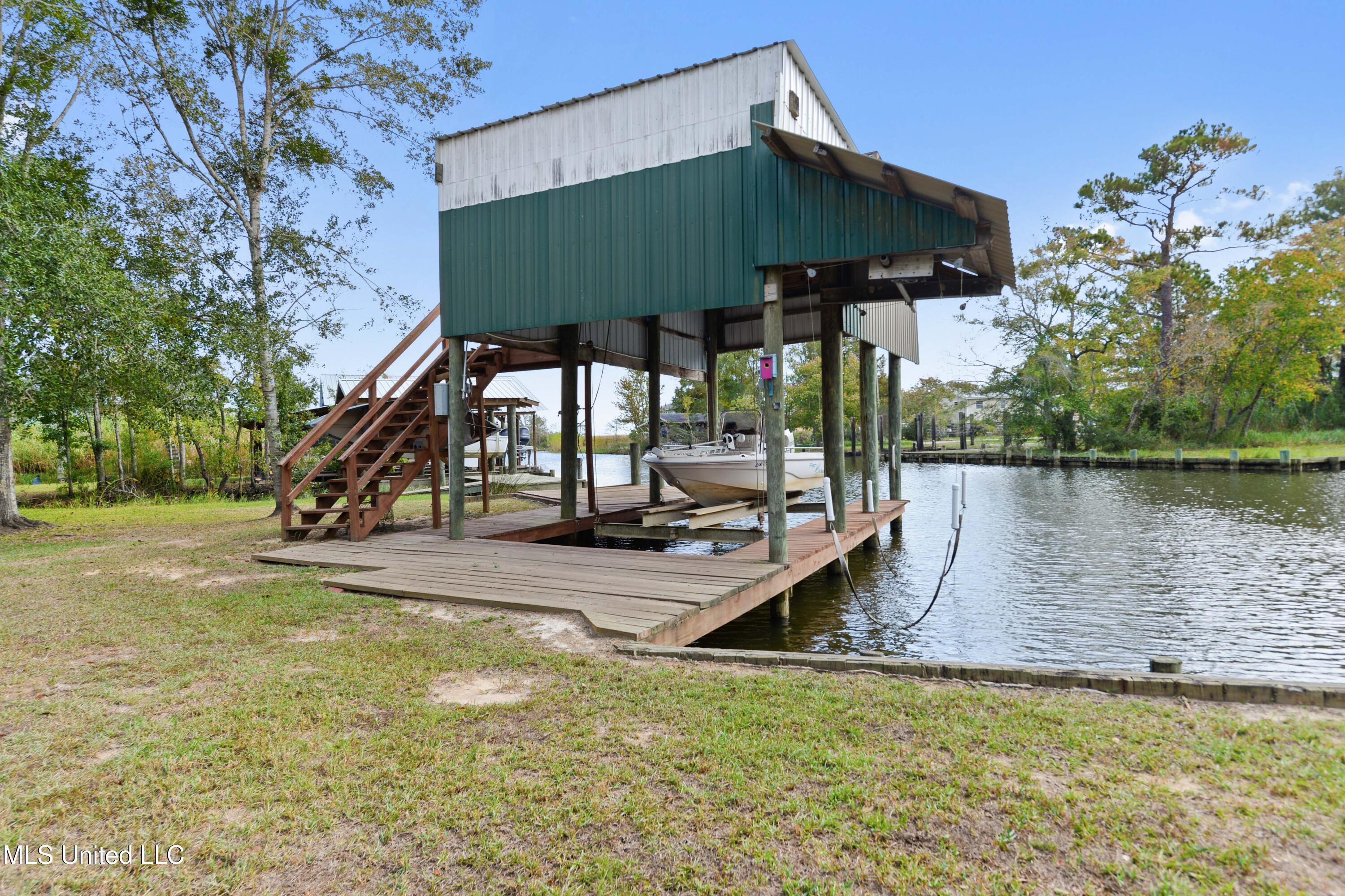 761 Susan Circle, Gautier, Mississippi image 28