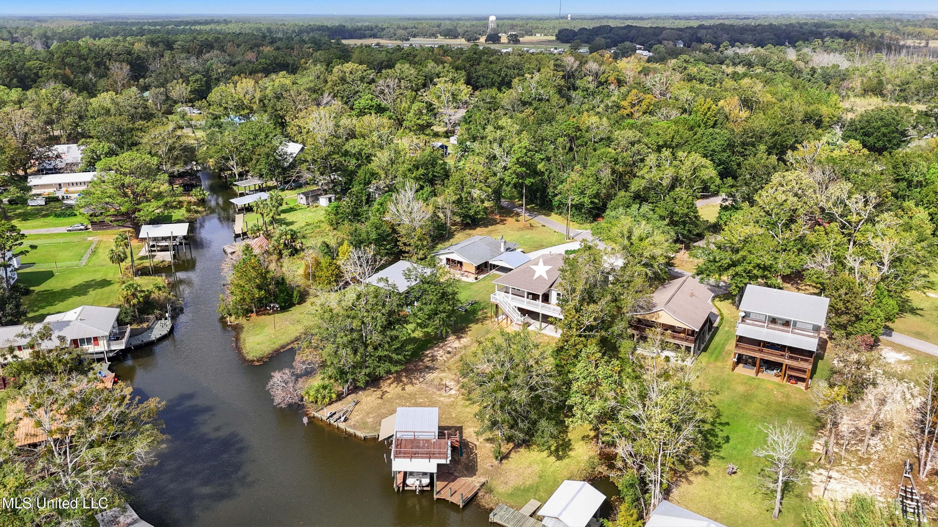 761 Susan Circle, Gautier, Mississippi image 32