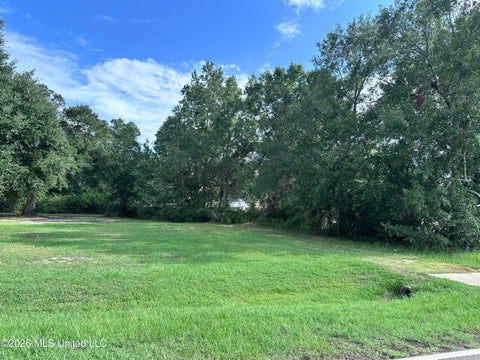Vacant Land For Sale - 11010 Pin Oak Drive<br/> Biloxi, MS 39532