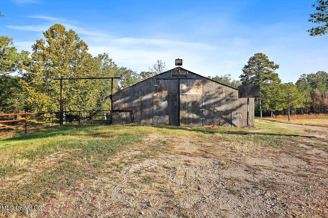 624 Mccluer Road, Jackson, Mississippi image 27