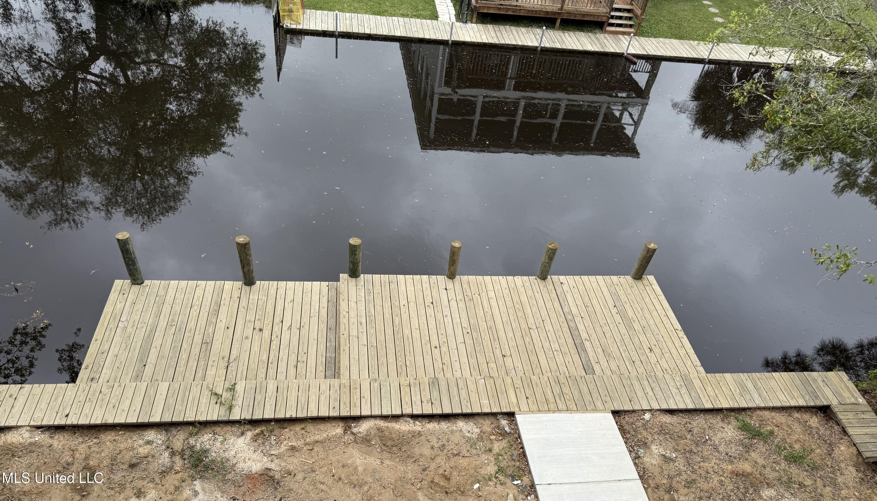 4180 20th Avenue, Bay Saint Louis, Mississippi image 3