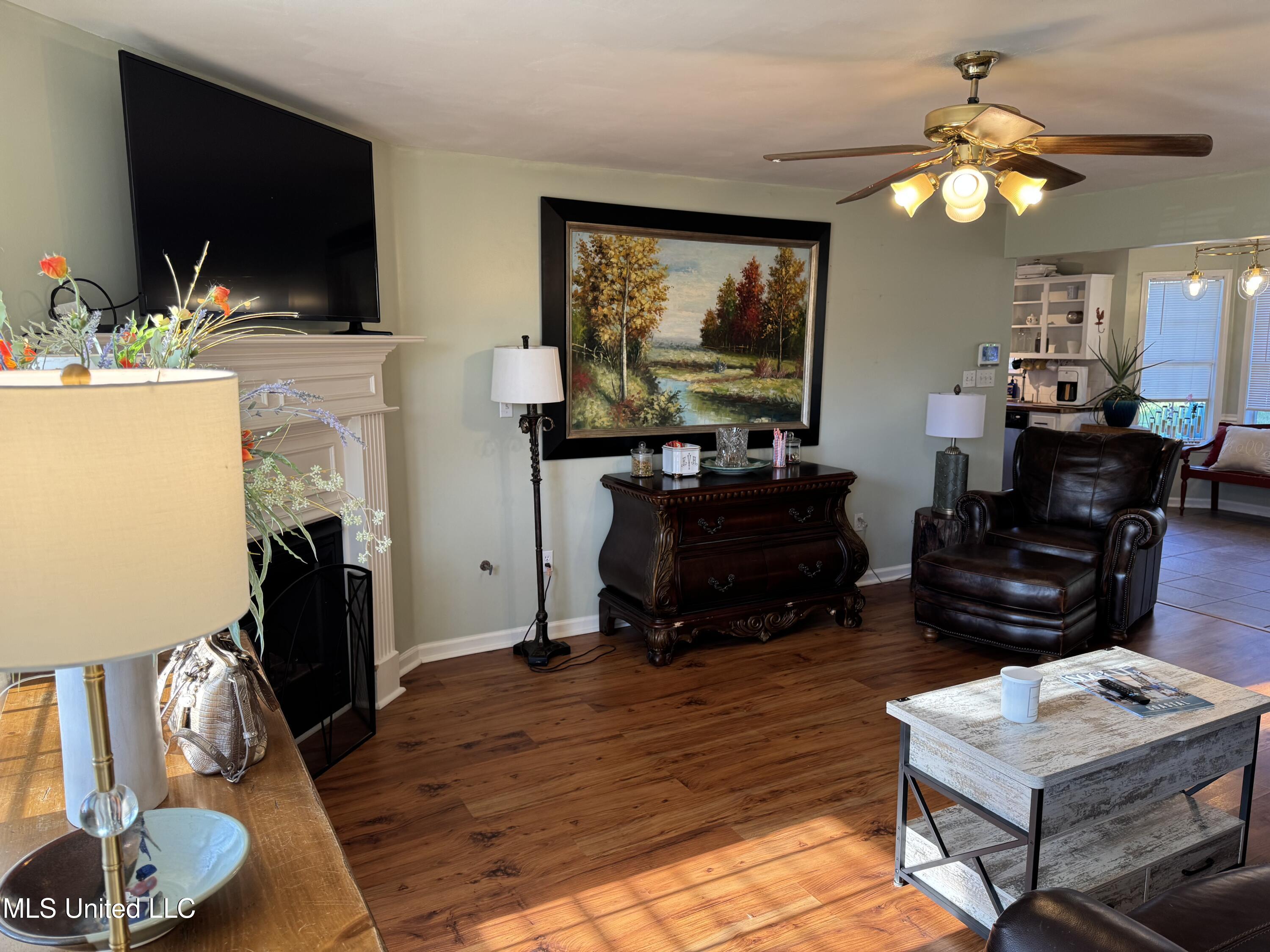 9416 E Geneva Loop, Olive Branch, Mississippi image 5