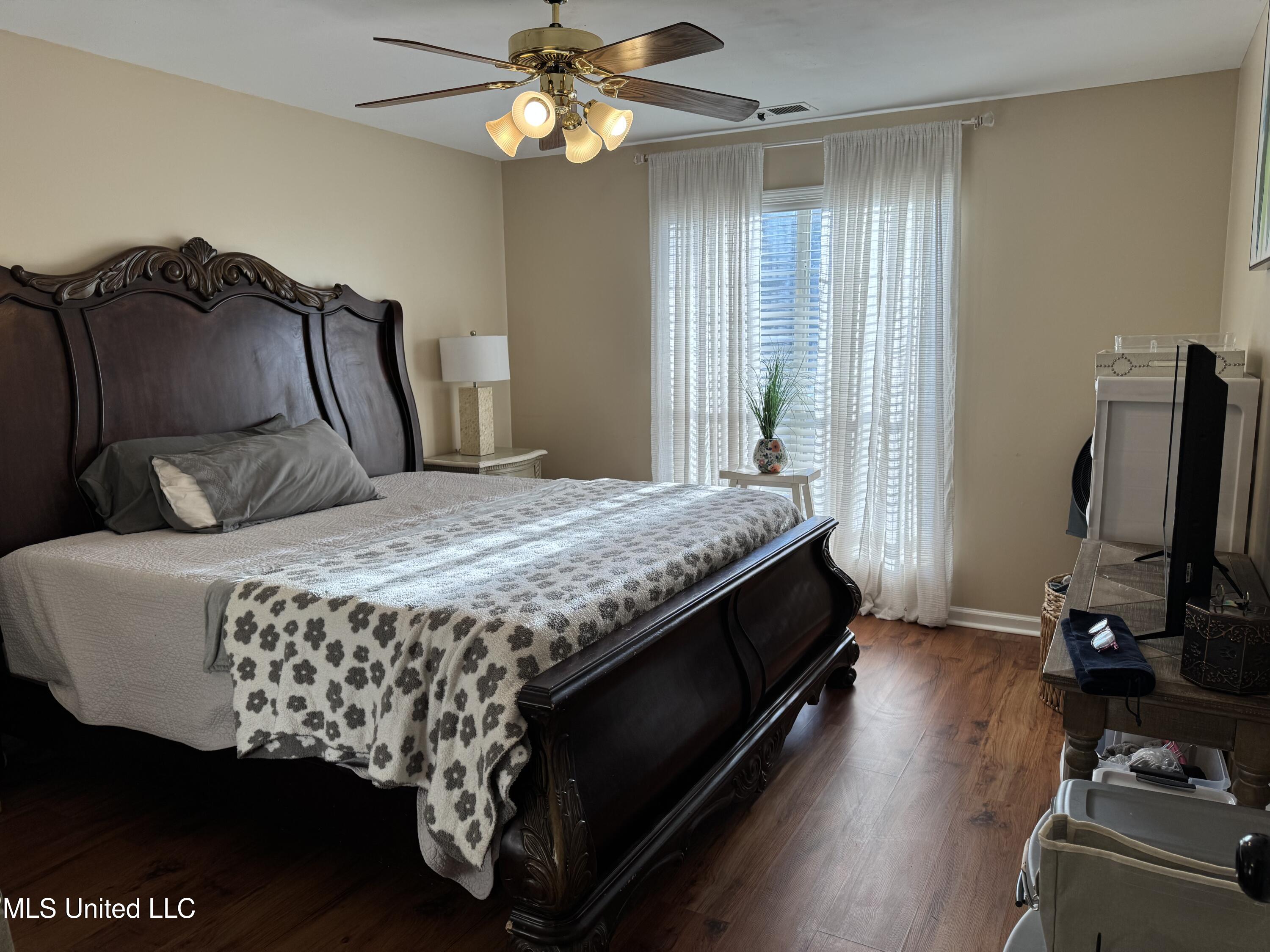 9416 E Geneva Loop, Olive Branch, Mississippi image 15