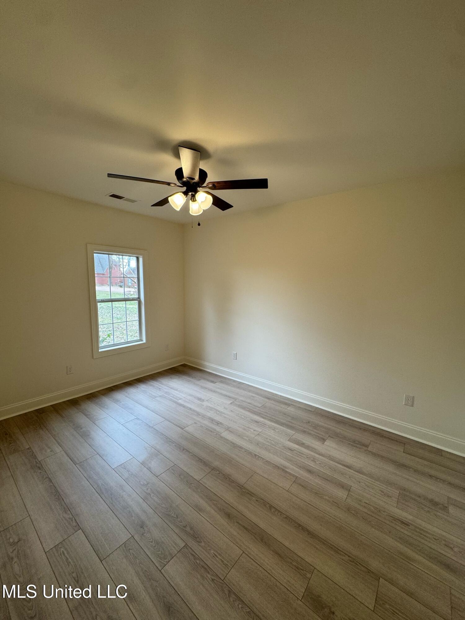 570 Cedar Grove Cove, Hernando, Mississippi image 17
