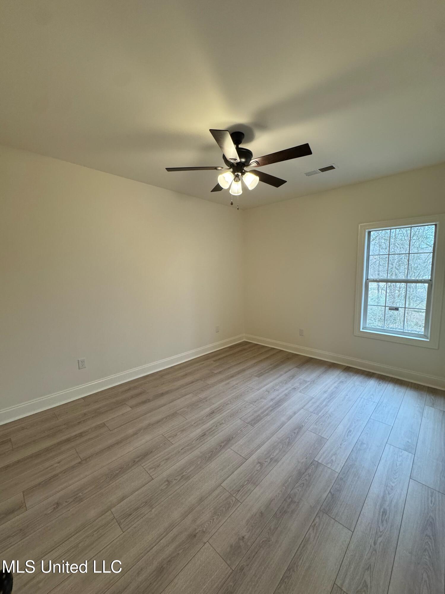 570 Cedar Grove Cove, Hernando, Mississippi image 16