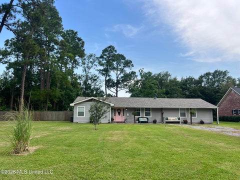 Homes For Sale - 13 40th Street<br/> Harrison County, Gulfport, MS 39507