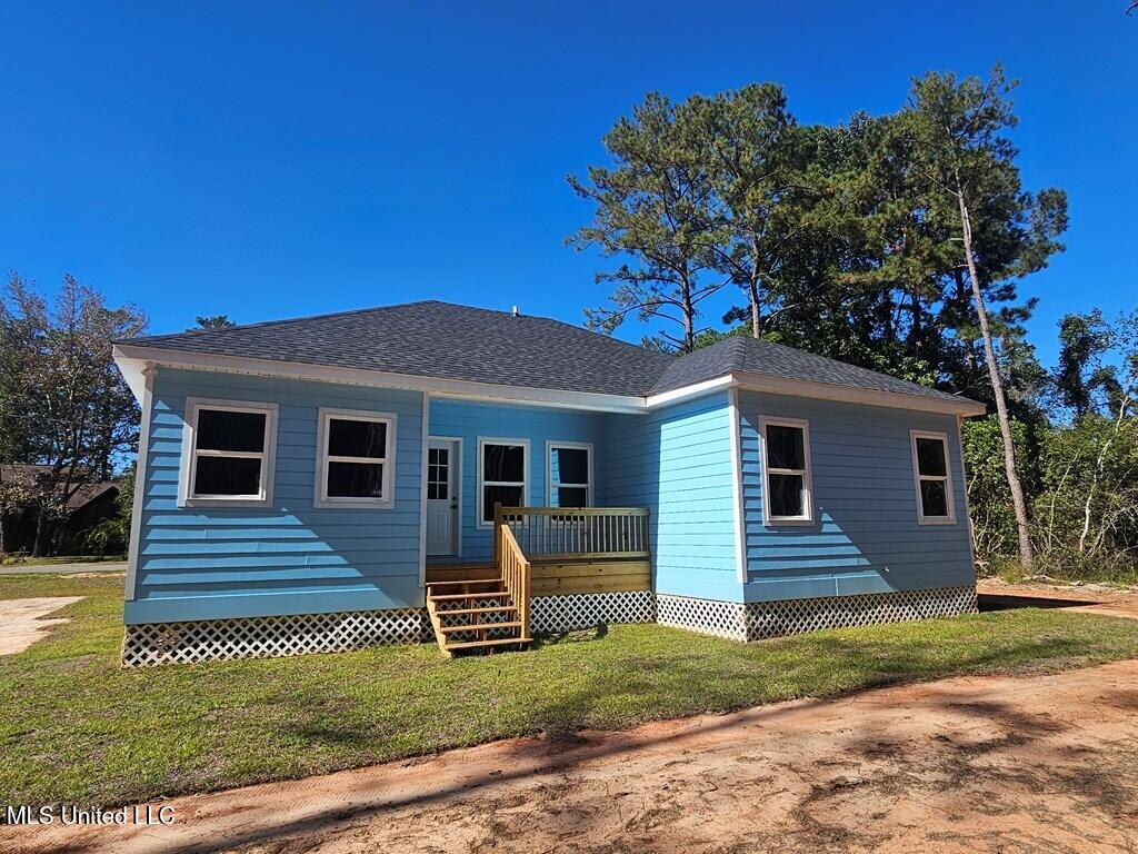 1717 E Lakeshore Drive, Carriere, Mississippi image 18