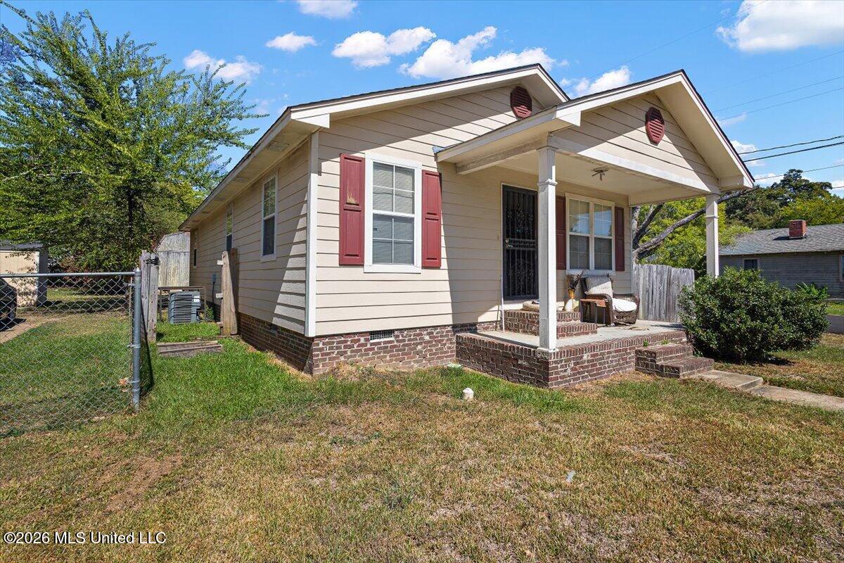 1204 Gentry Street