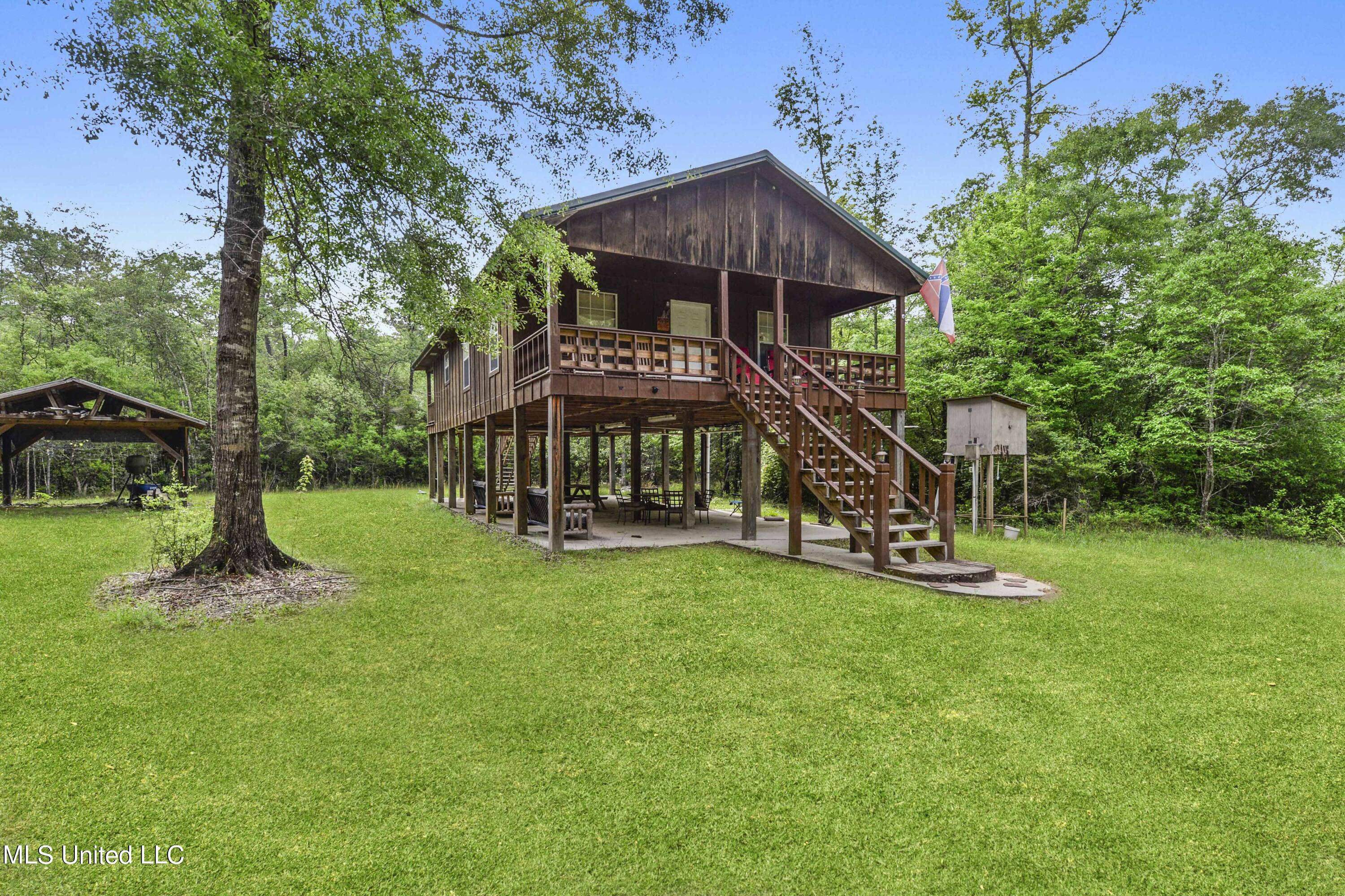 1050 Deep Creek Road, Wiggins, Mississippi image 15