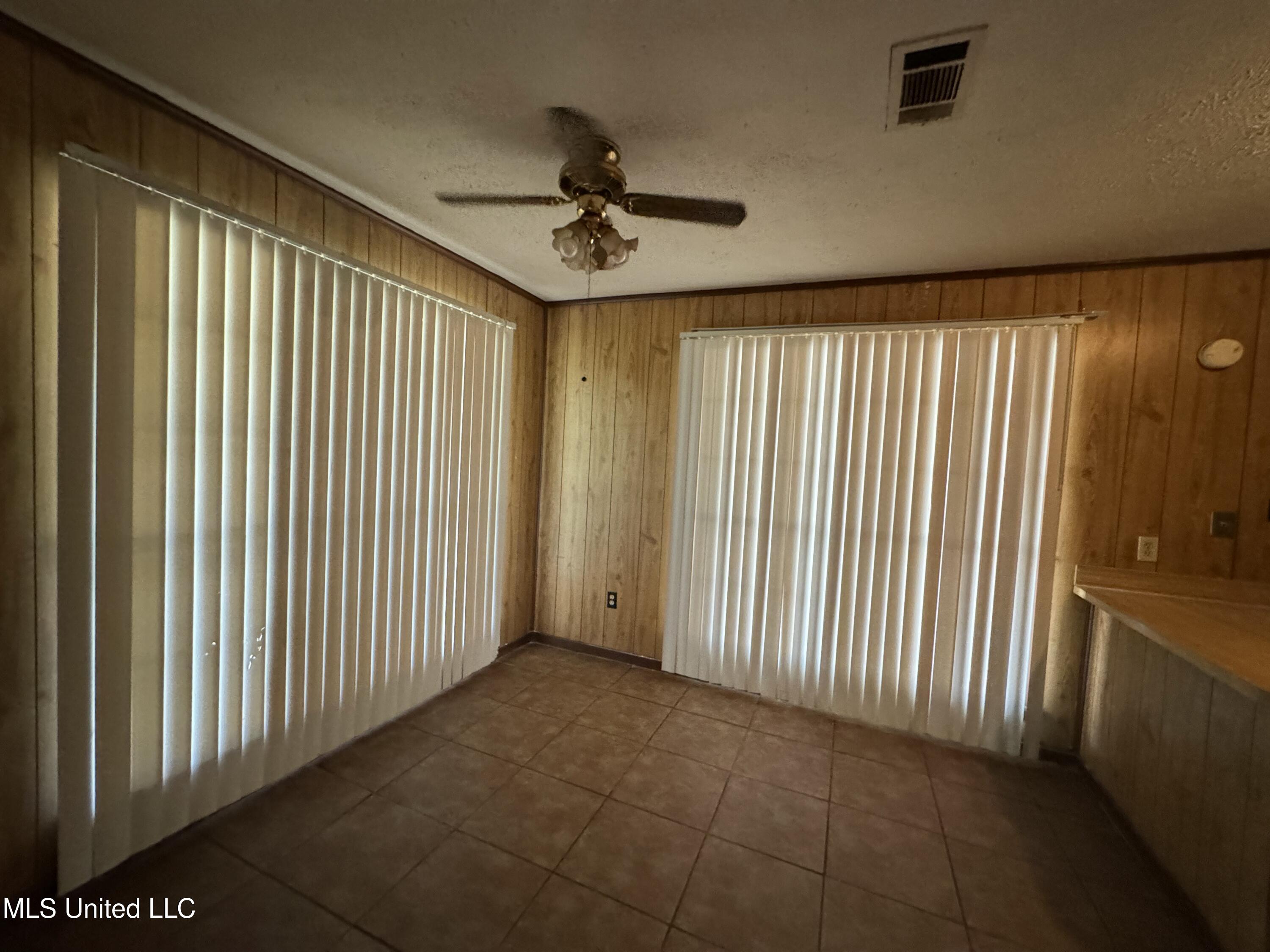 235 Ramada Circle, Jackson, Mississippi image 3