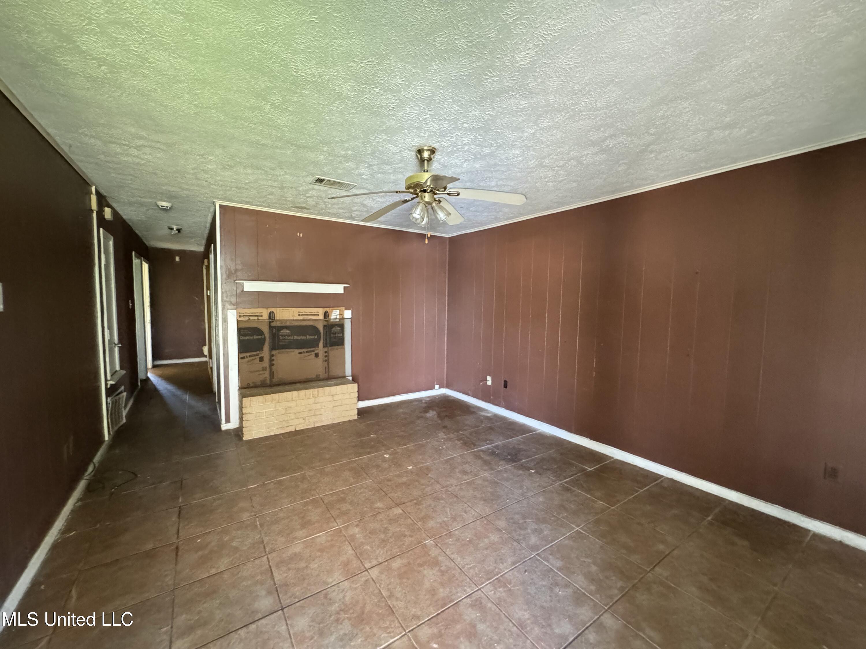 235 Ramada Circle, Jackson, Mississippi image 4