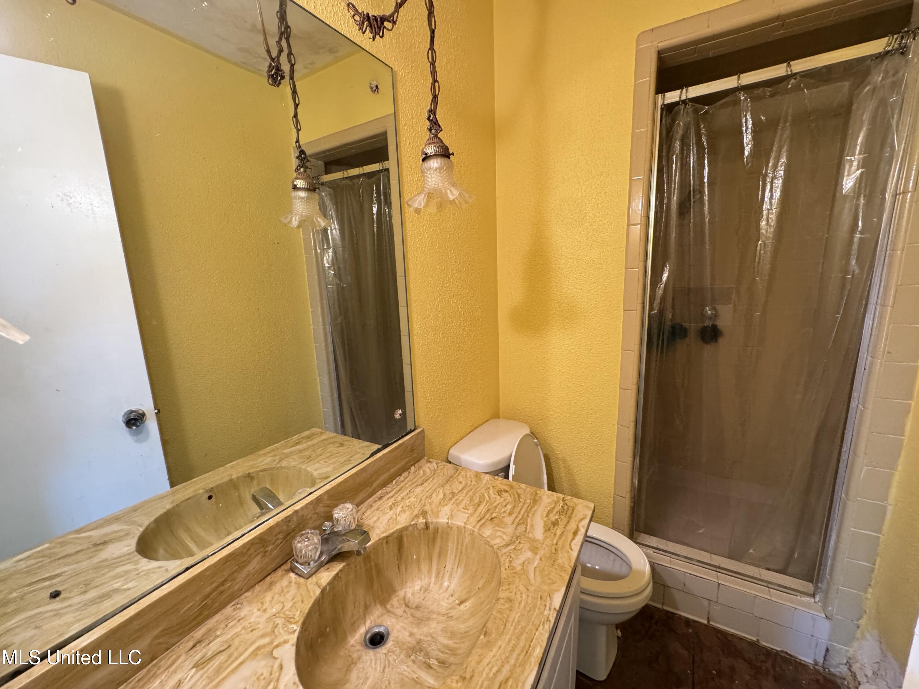 235 Ramada Circle, Jackson, Mississippi image 8