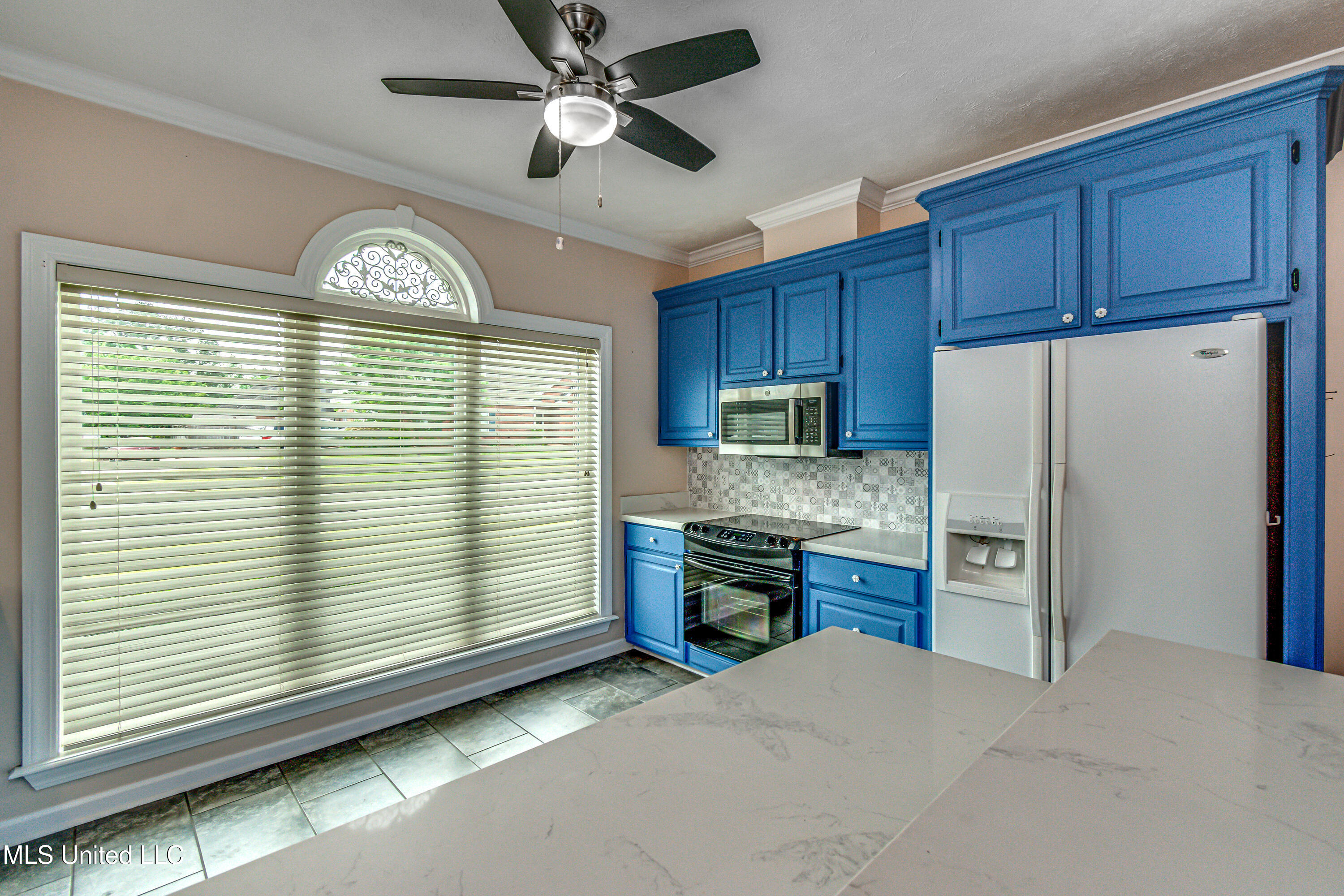 562 Spring Lake Drive, Pearl, Mississippi image 17