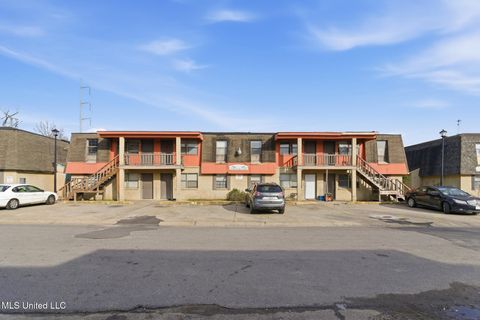 Homes For Sale - 105 Hardwood Court<br/> Forrest County, Hattiesburg, MS 39401