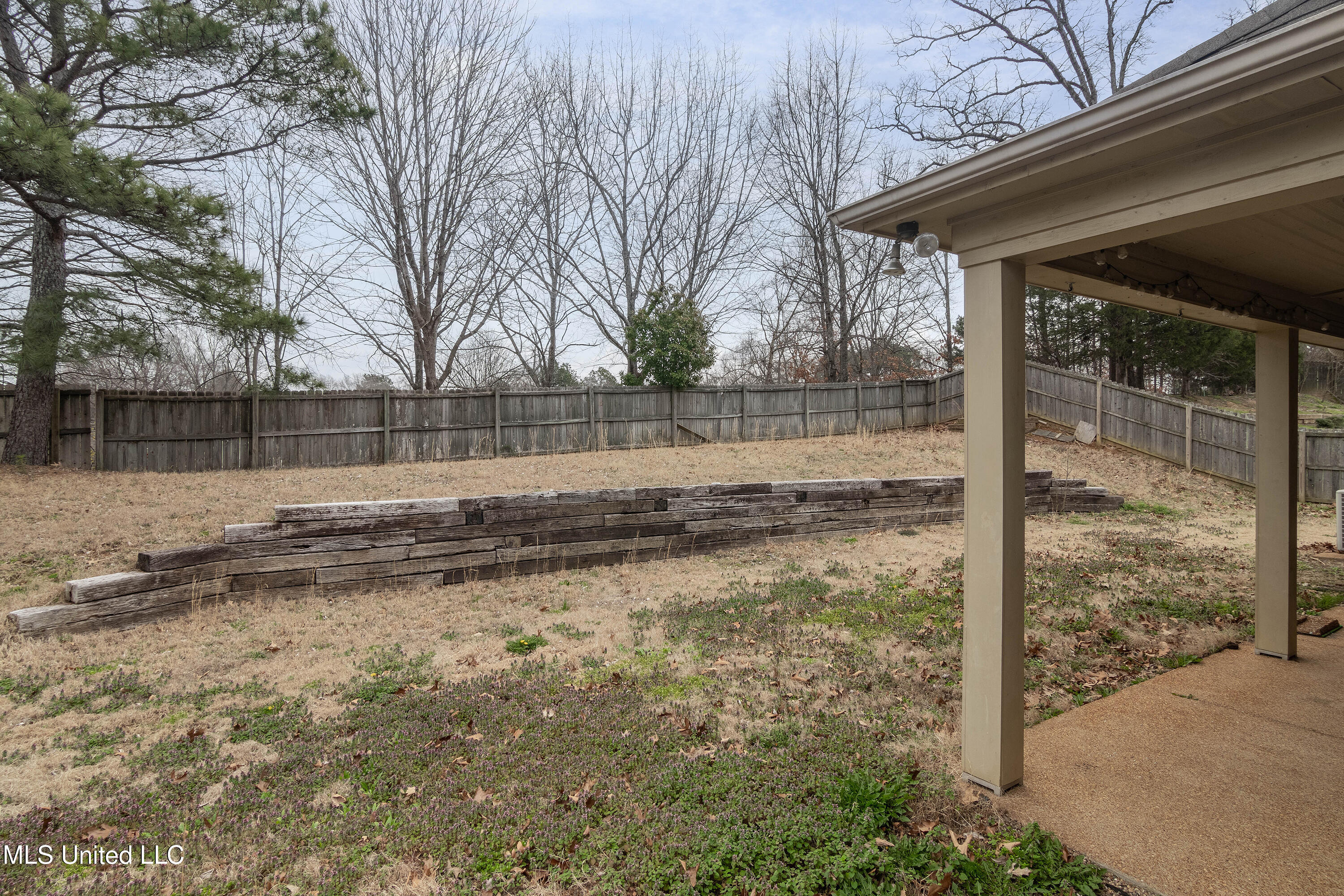 1390 E Lake Front Drive, Hernando, Mississippi image 22