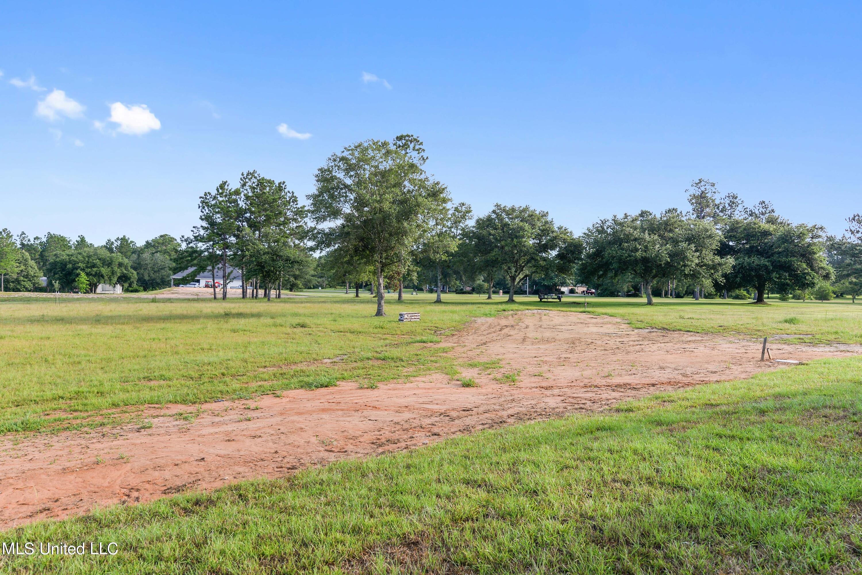 8025 Ridgewood Drive, Kiln, Mississippi image 31