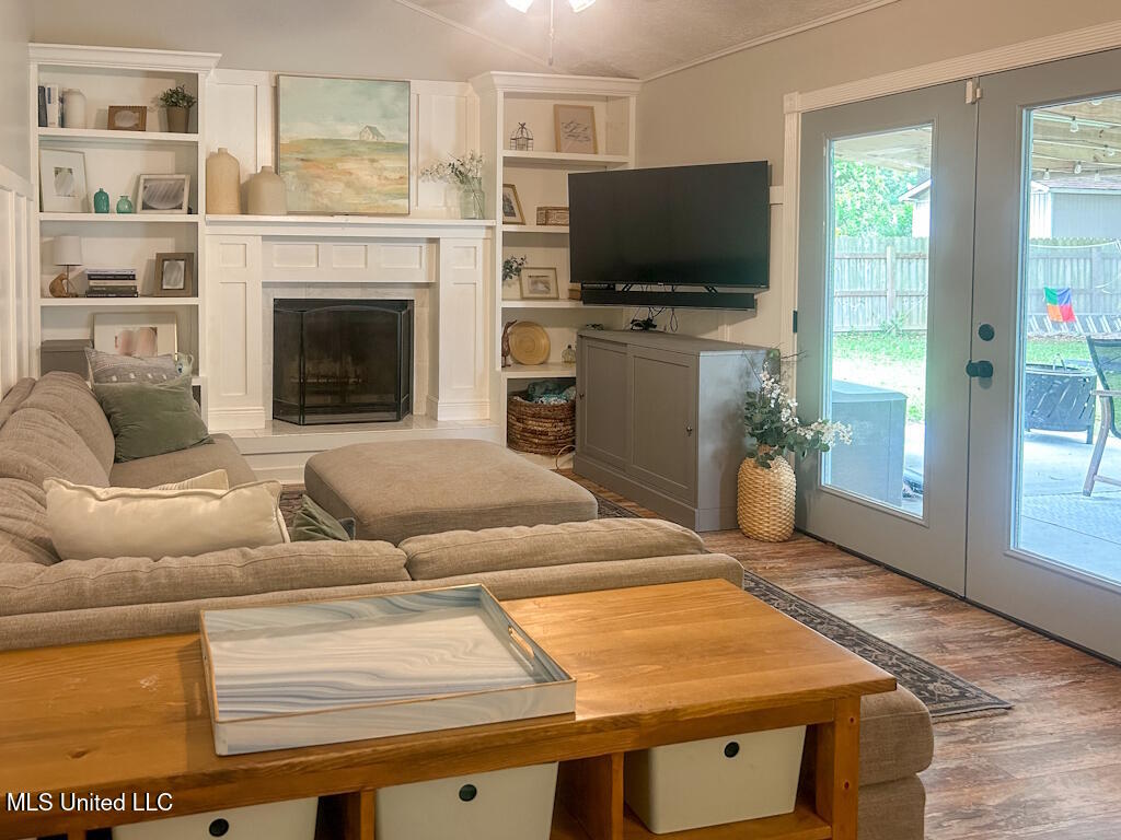 128 Reynolds Circle, Ocean Springs, Mississippi image 9