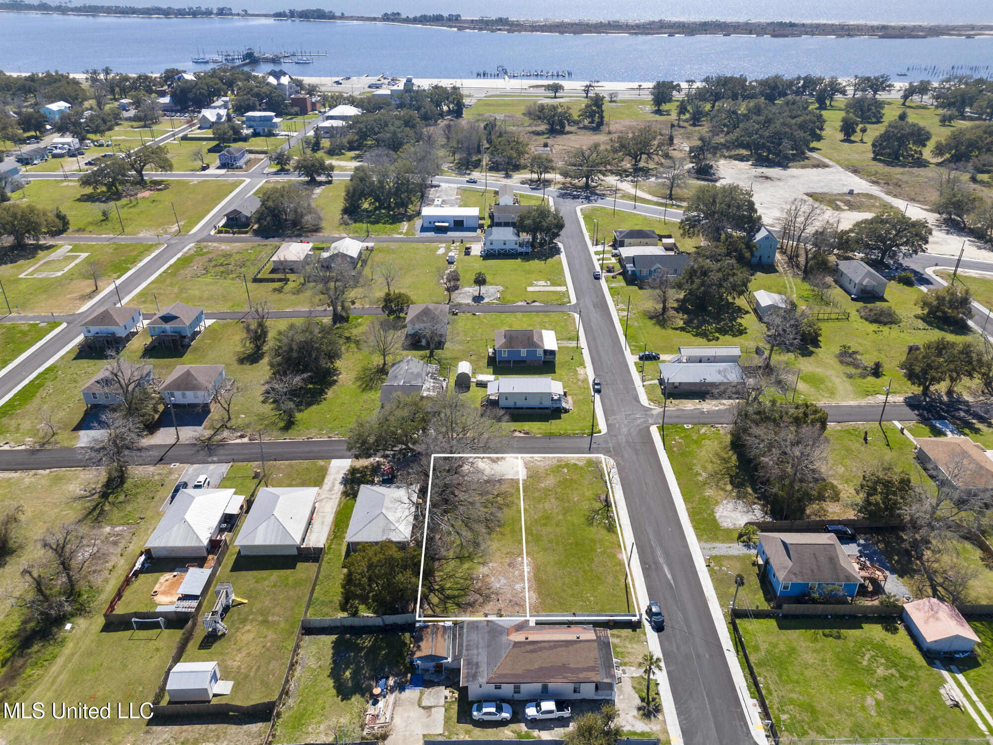 424 Pearl Street, Biloxi, Mississippi image 3