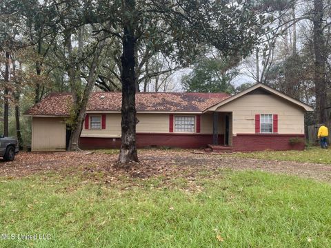Homes For Sale - 3511 Hines Street<br/> Jackson, MS 39212