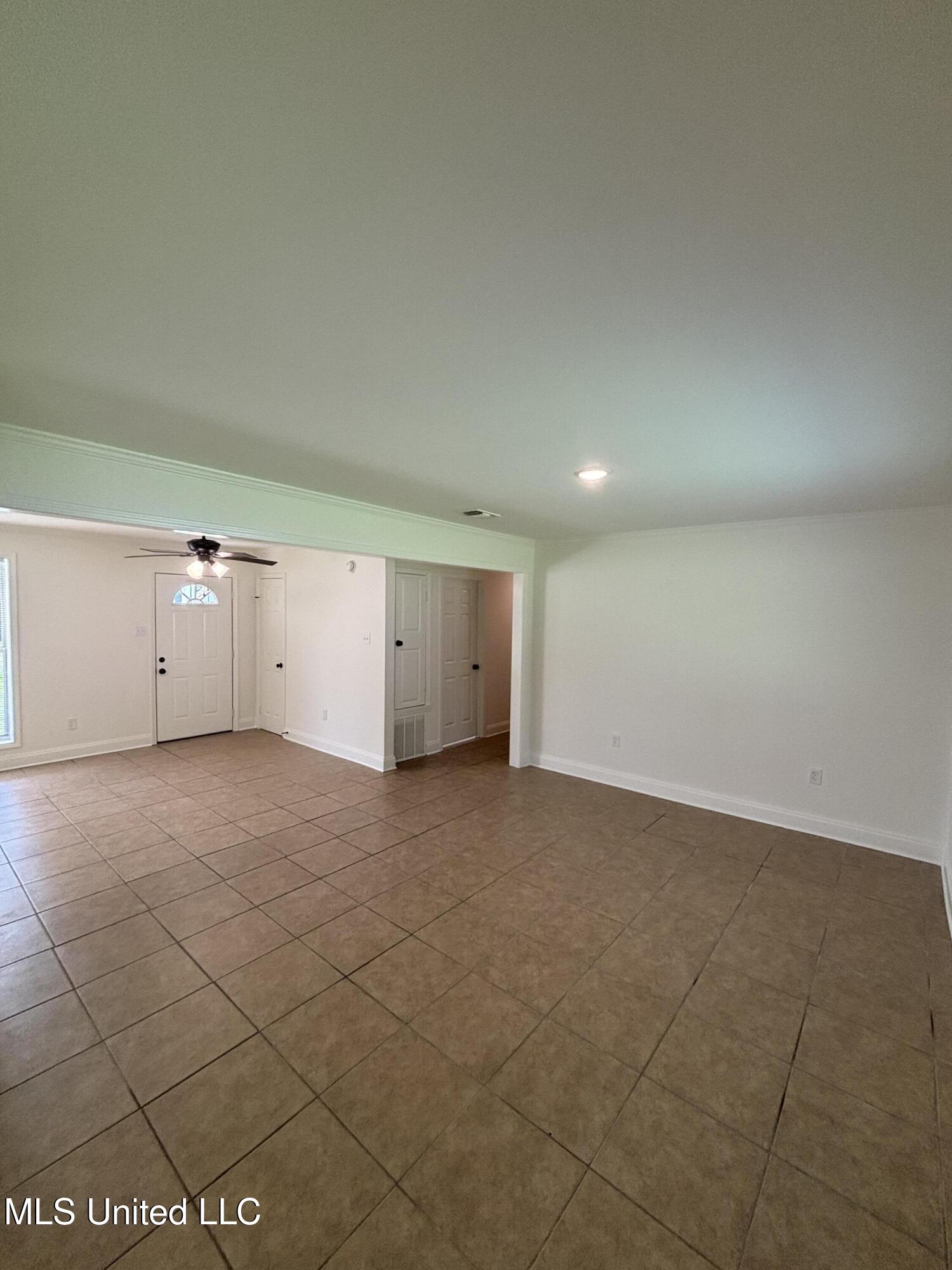 230 Greenbriar Circle, Holly Springs, Mississippi image 11