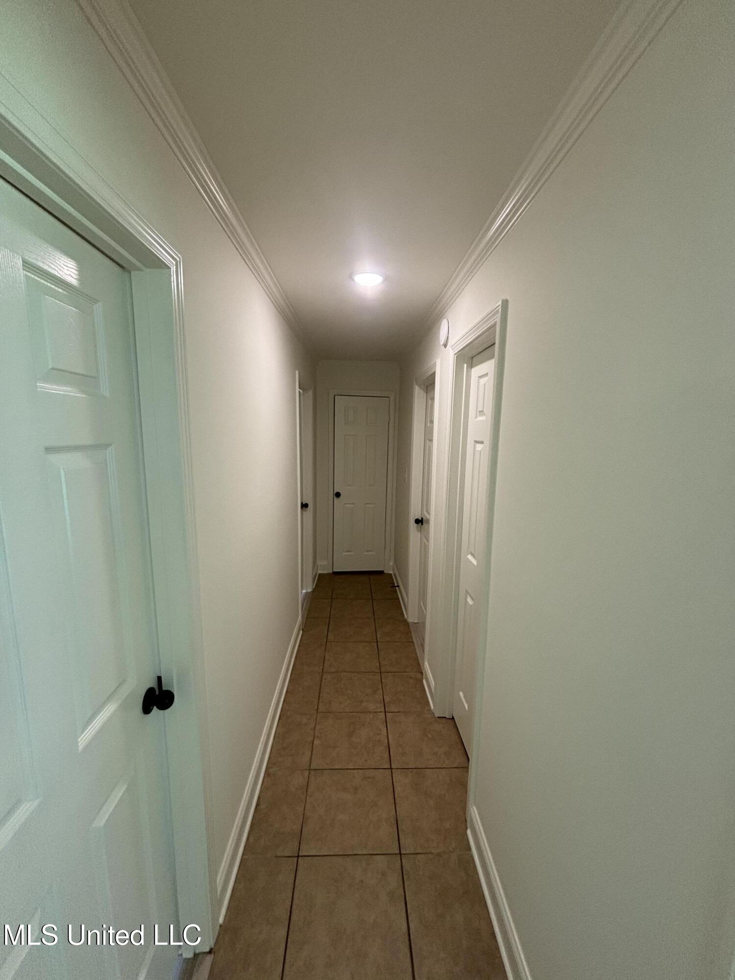 230 Greenbriar Circle, Holly Springs, Mississippi image 12