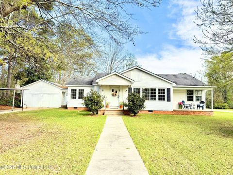 Homes For Sale - 401 Kimball Avenue<br/> Forrest County, Hattiesburg, MS 39401