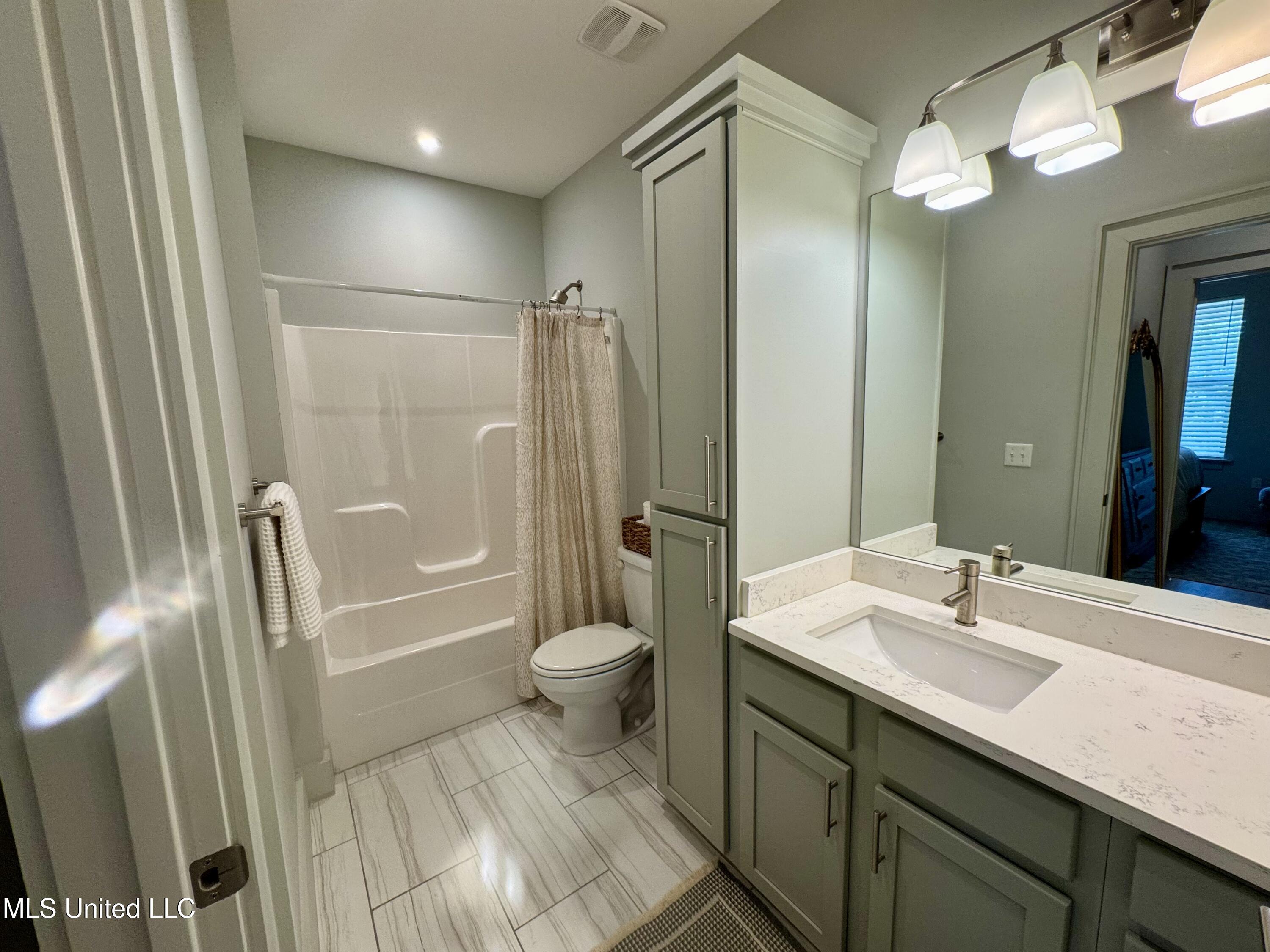 2501 Bienville Boulevard #330, Ocean Springs, Mississippi image 21