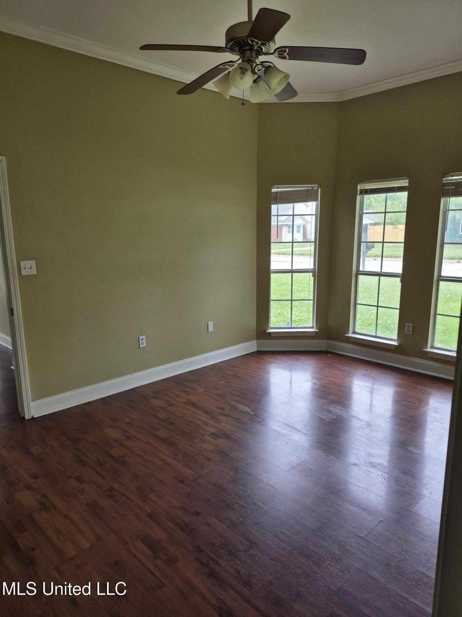 1113 Glendale Place, Gulfport, Mississippi image 9