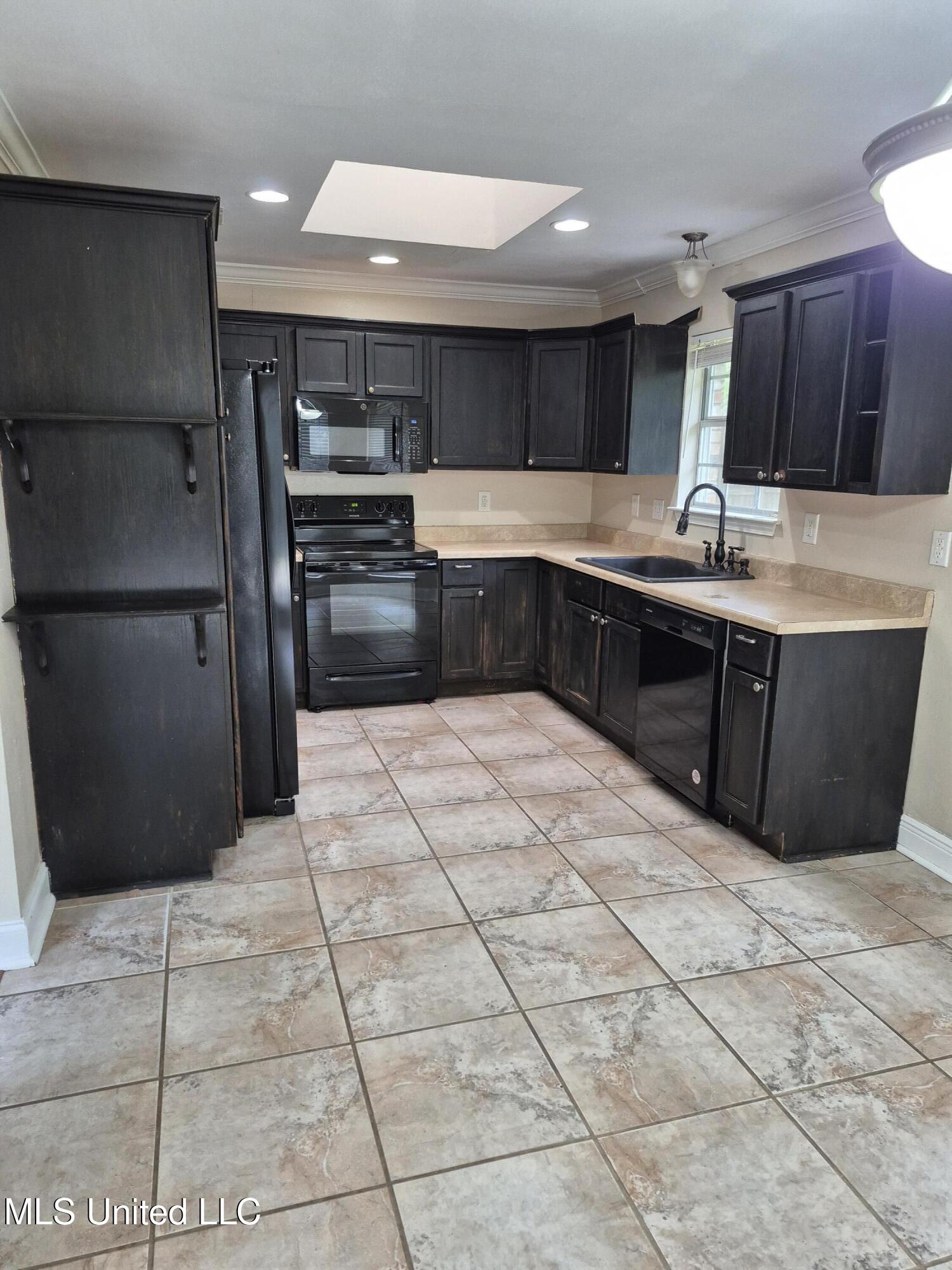 1113 Glendale Place, Gulfport, Mississippi image 6