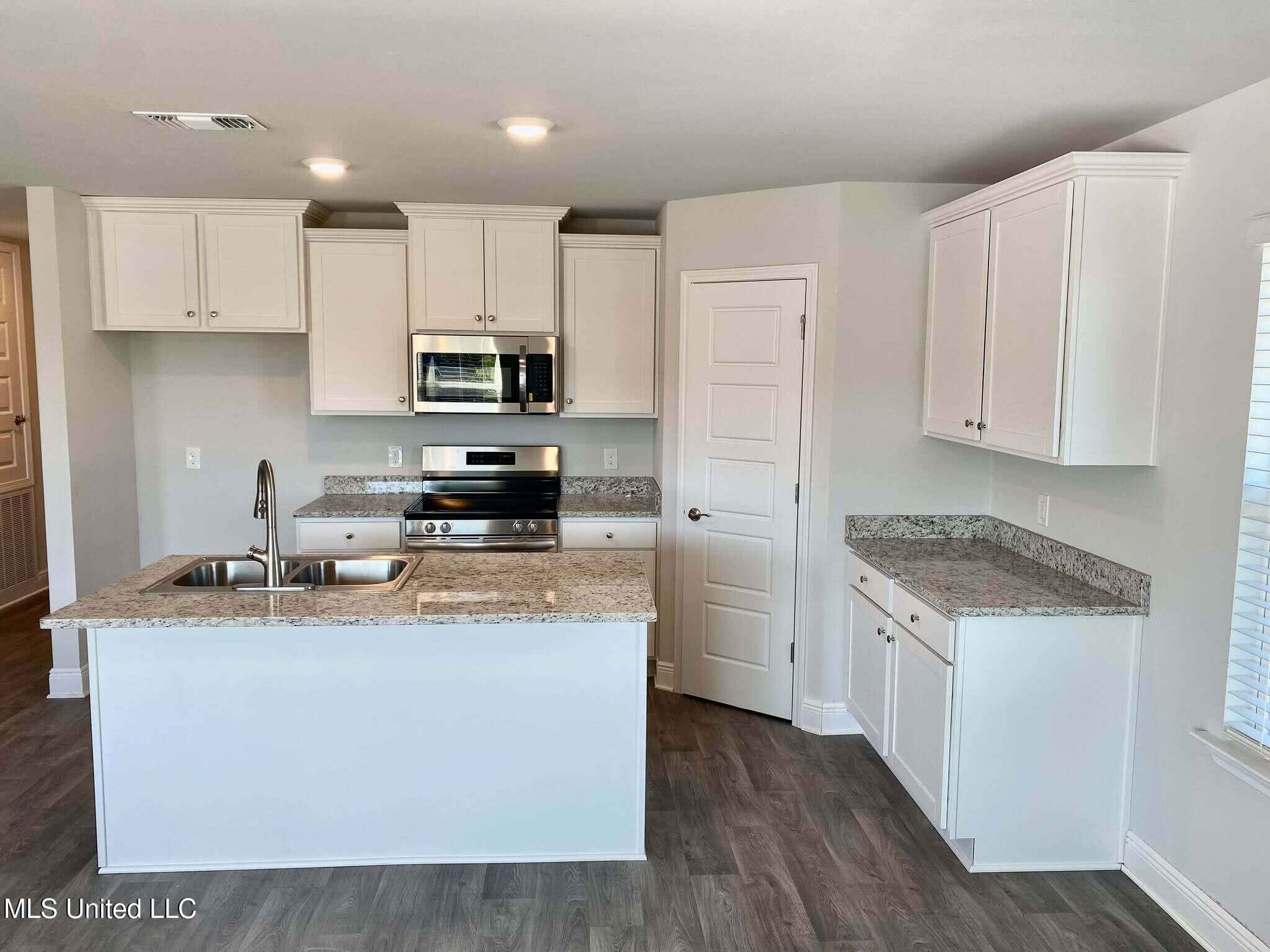 14774 Aurora Lane, Gulfport, Mississippi image 2