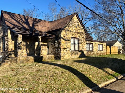 Homes For Sale - 313 Garfield Street<br/> New Albany, MS 38652