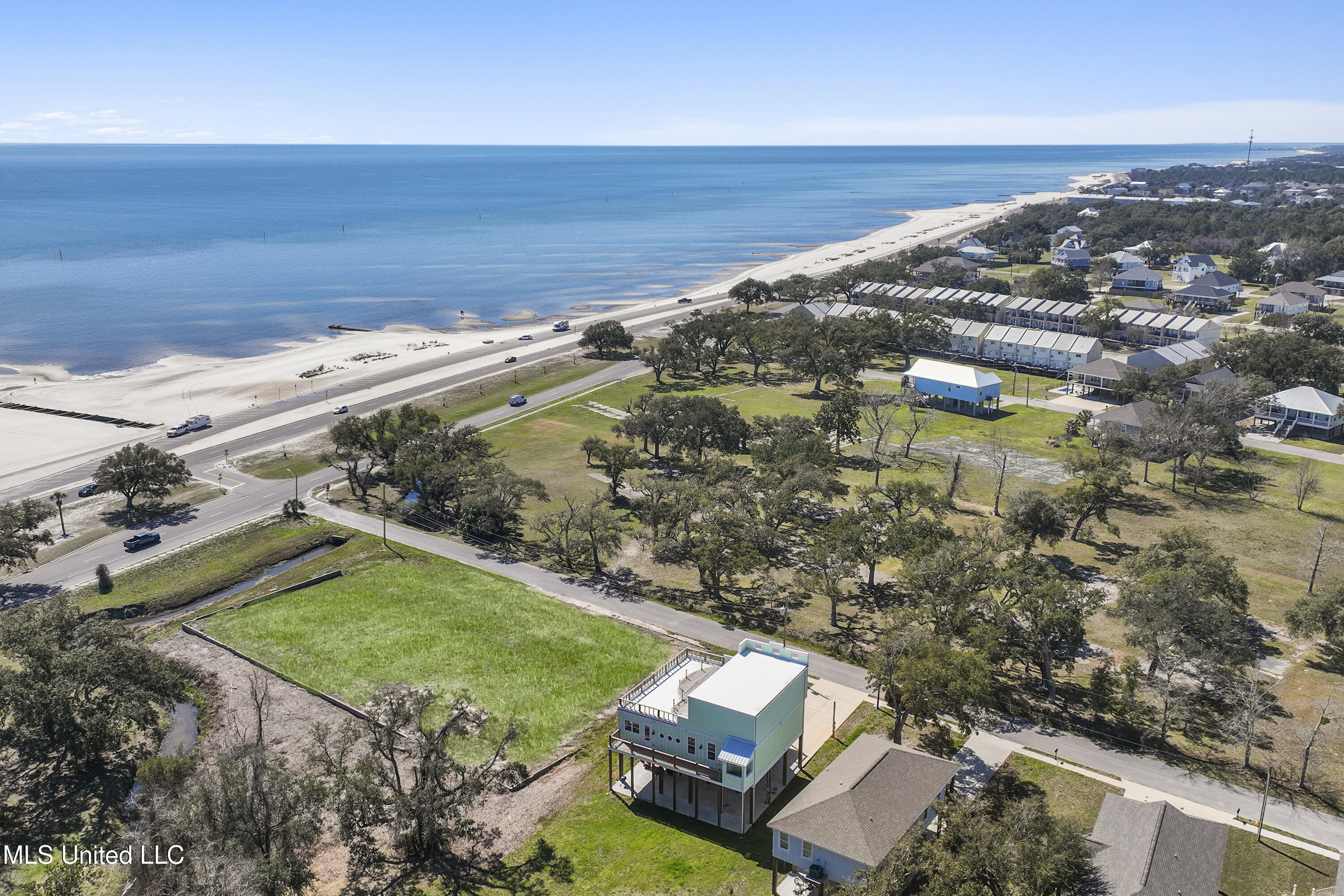 218 West Avenue, Long Beach, Mississippi image 27