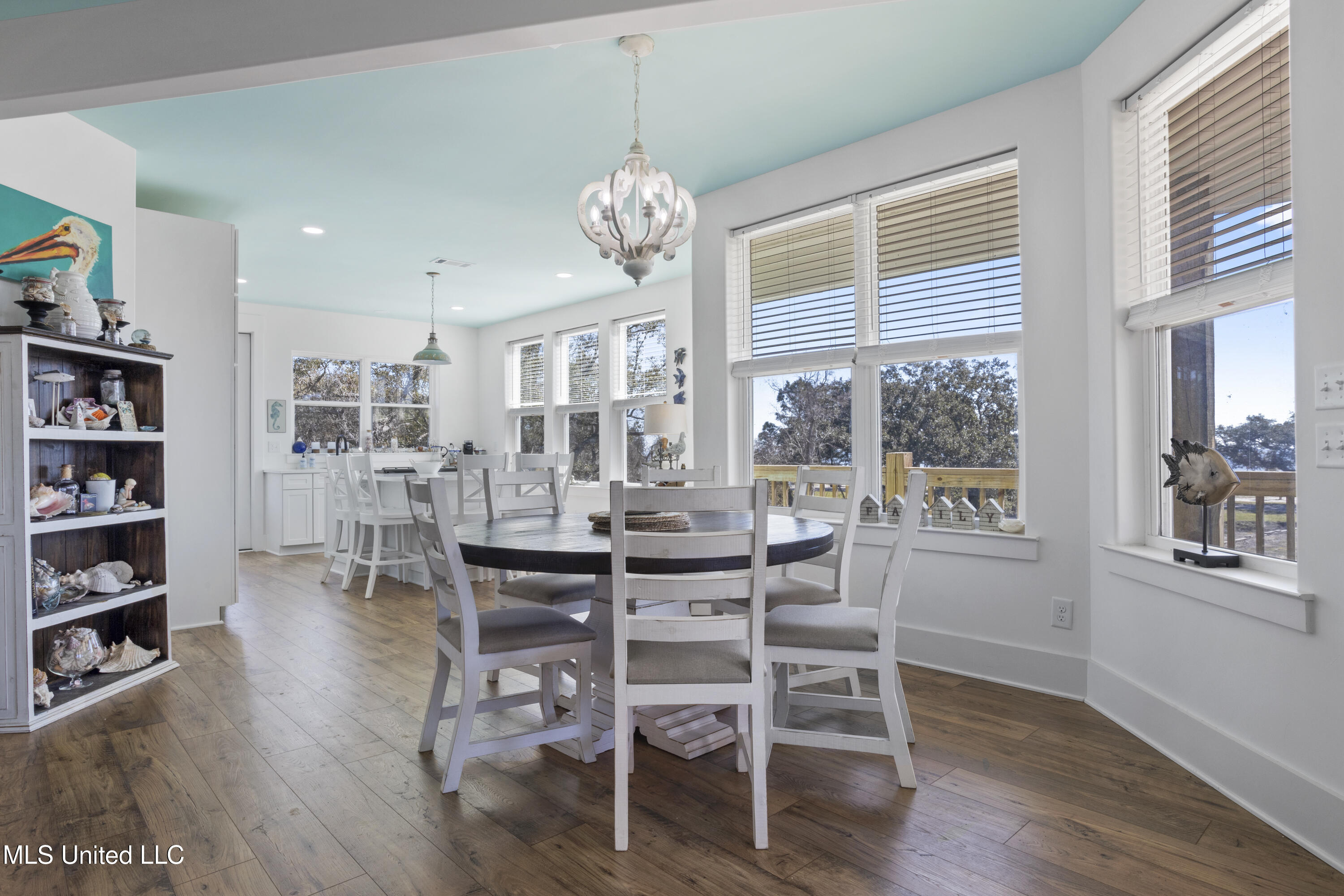 218 West Avenue, Long Beach, Mississippi image 13