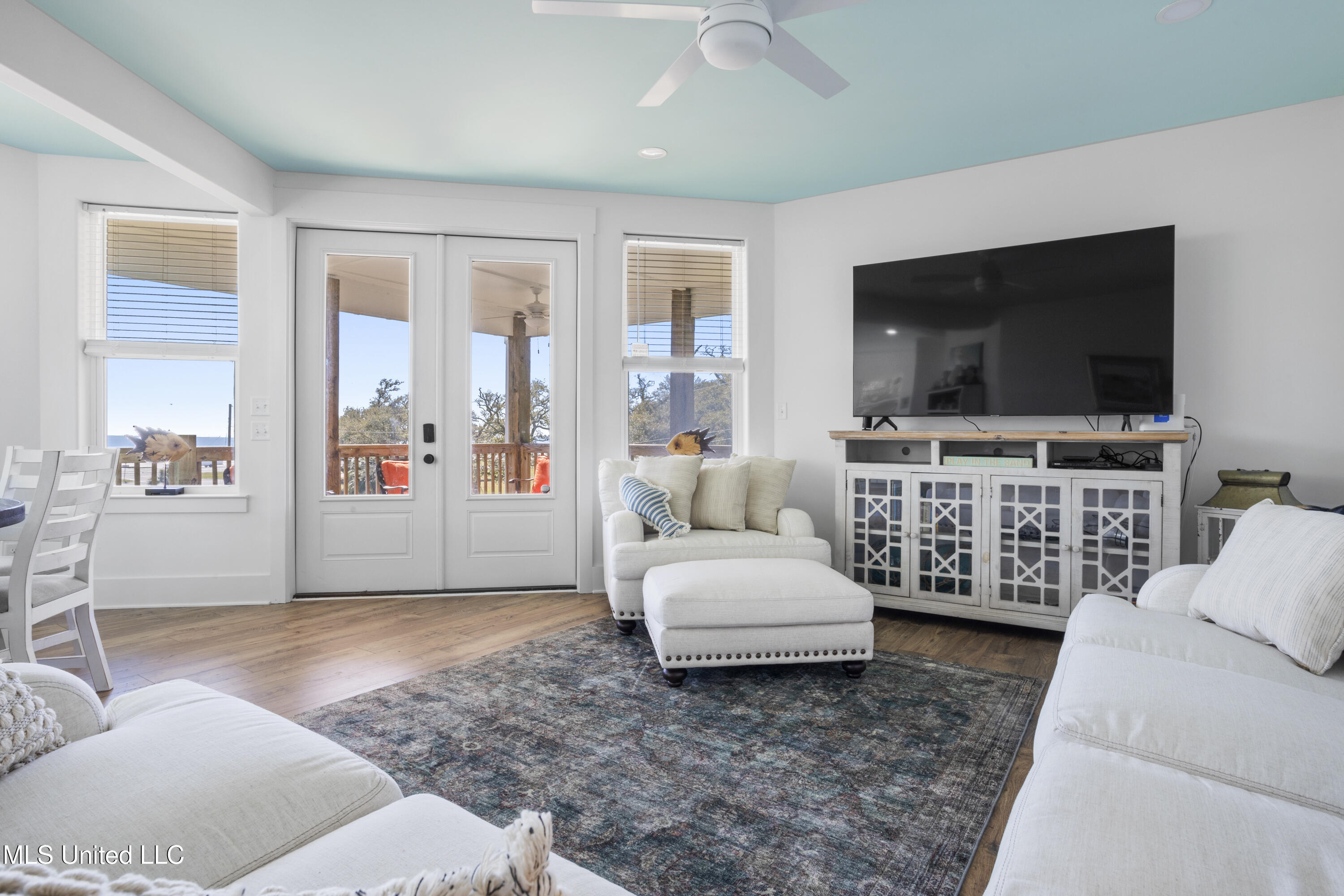 218 West Avenue, Long Beach, Mississippi image 5