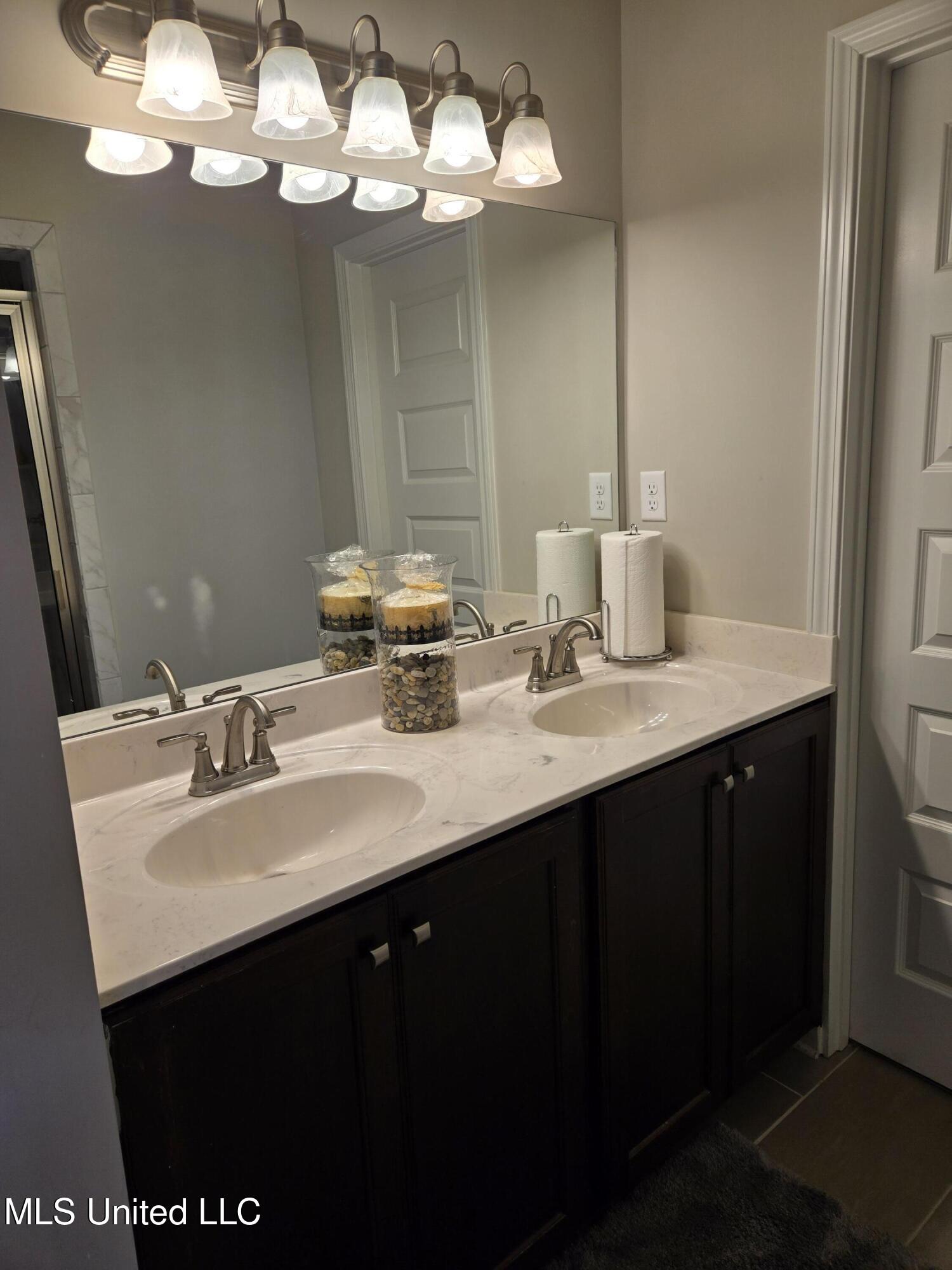 7898 Park Valley Drive Drive, Southaven, Mississippi image 10