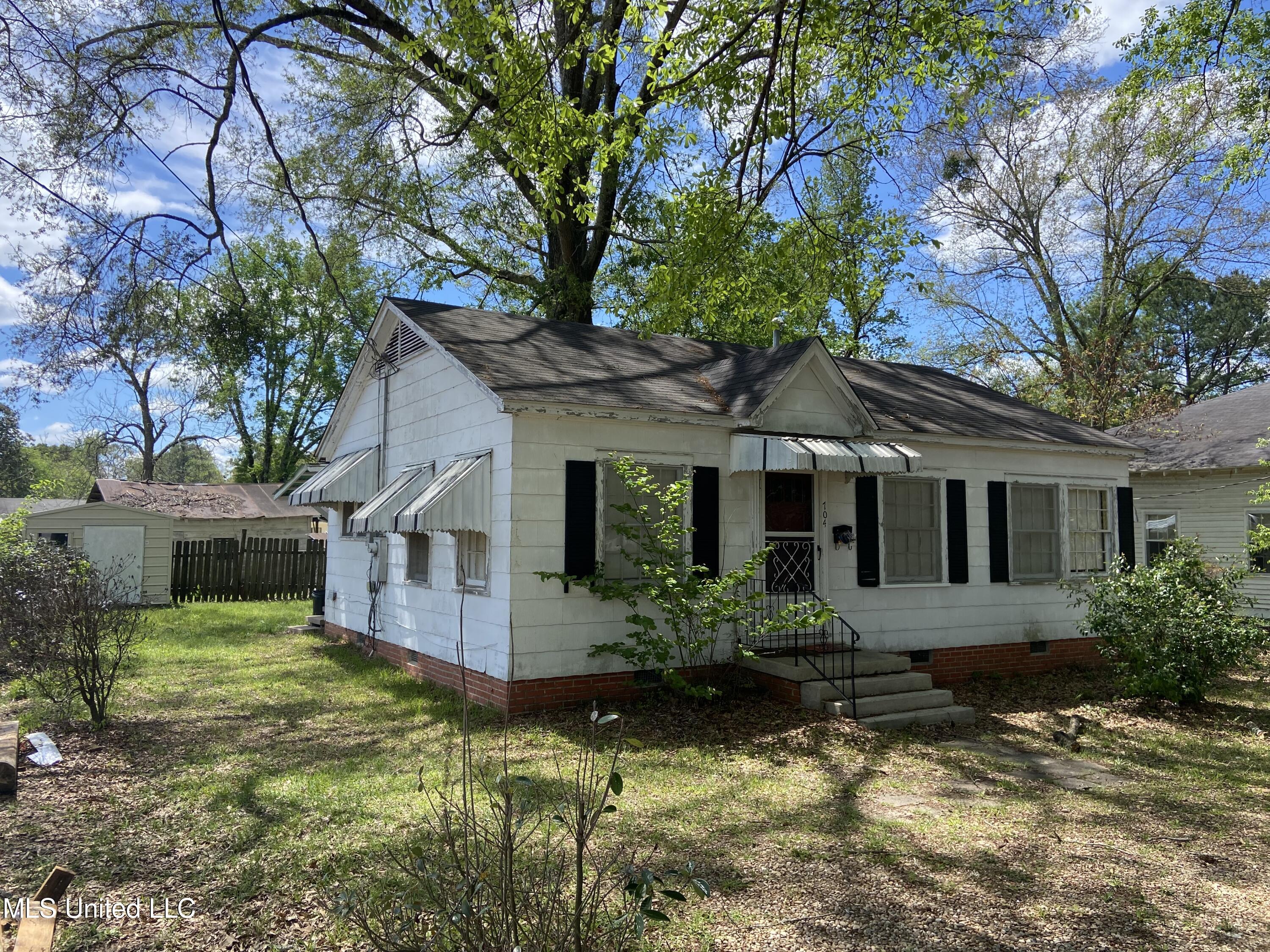 704 E Jackson Road, Union, Mississippi image 2