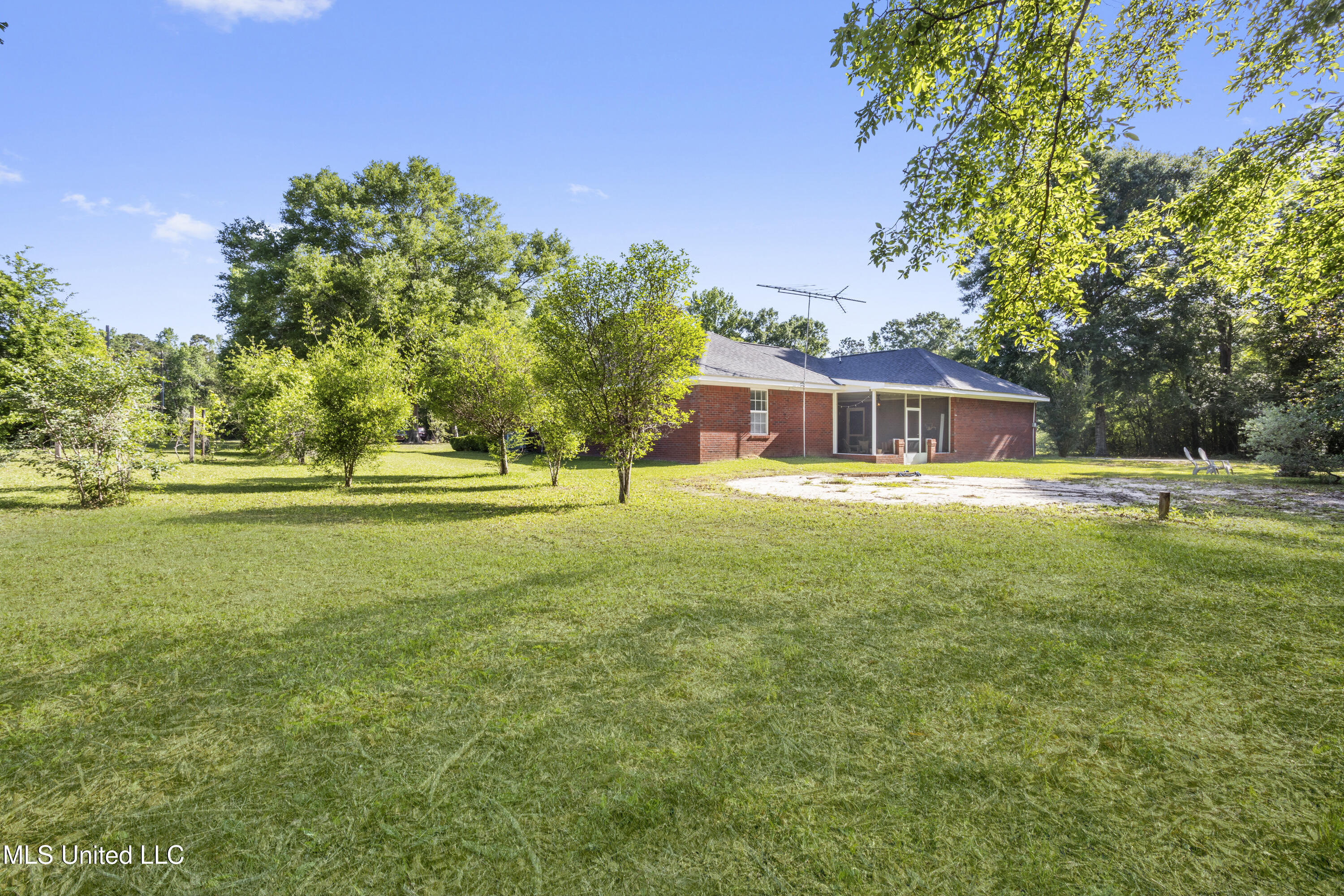 2005 Montcliff Drive, Vancleave, Mississippi image 32