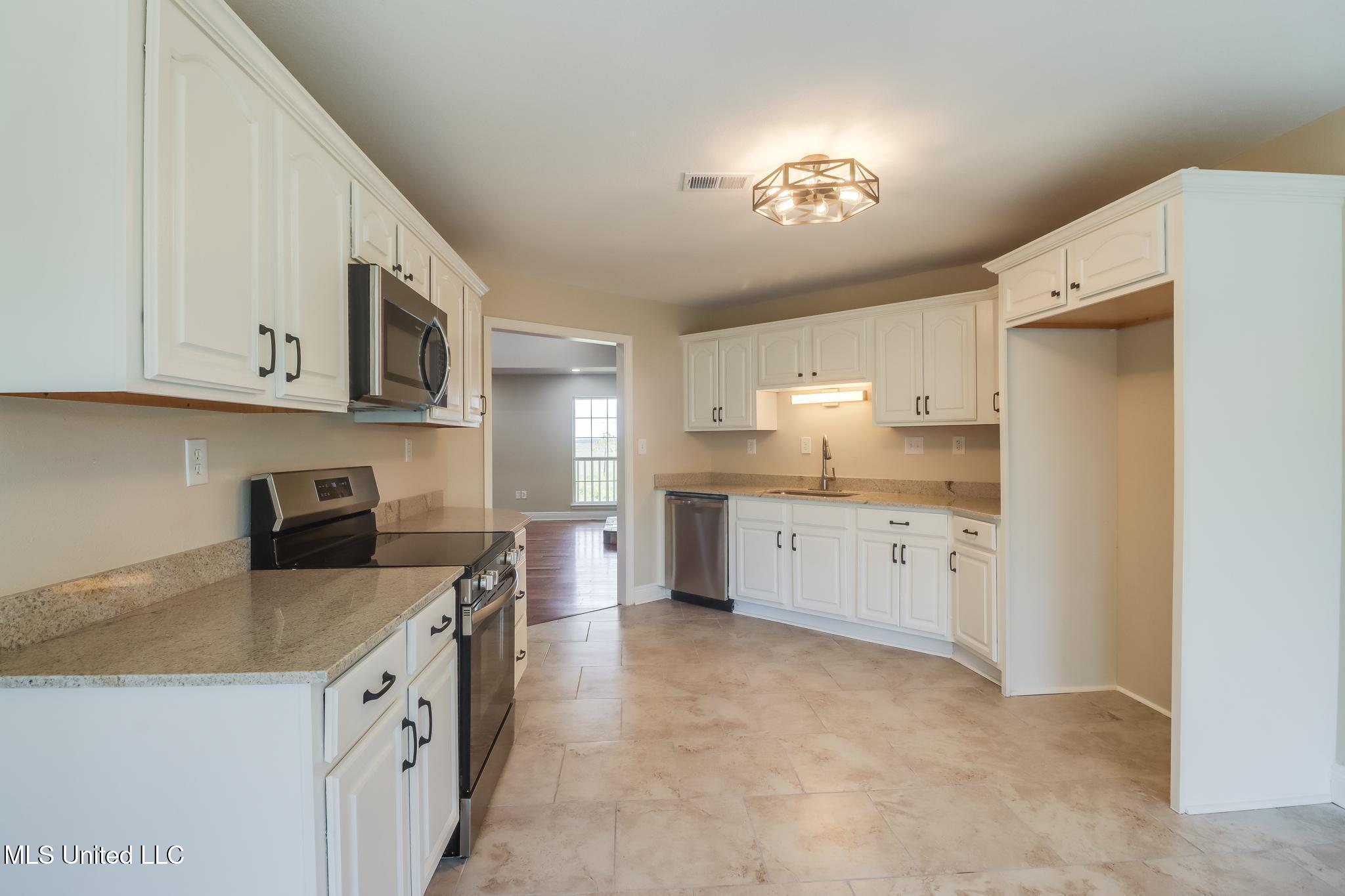 4284 34th Street, Bay Saint Louis, Mississippi image 11