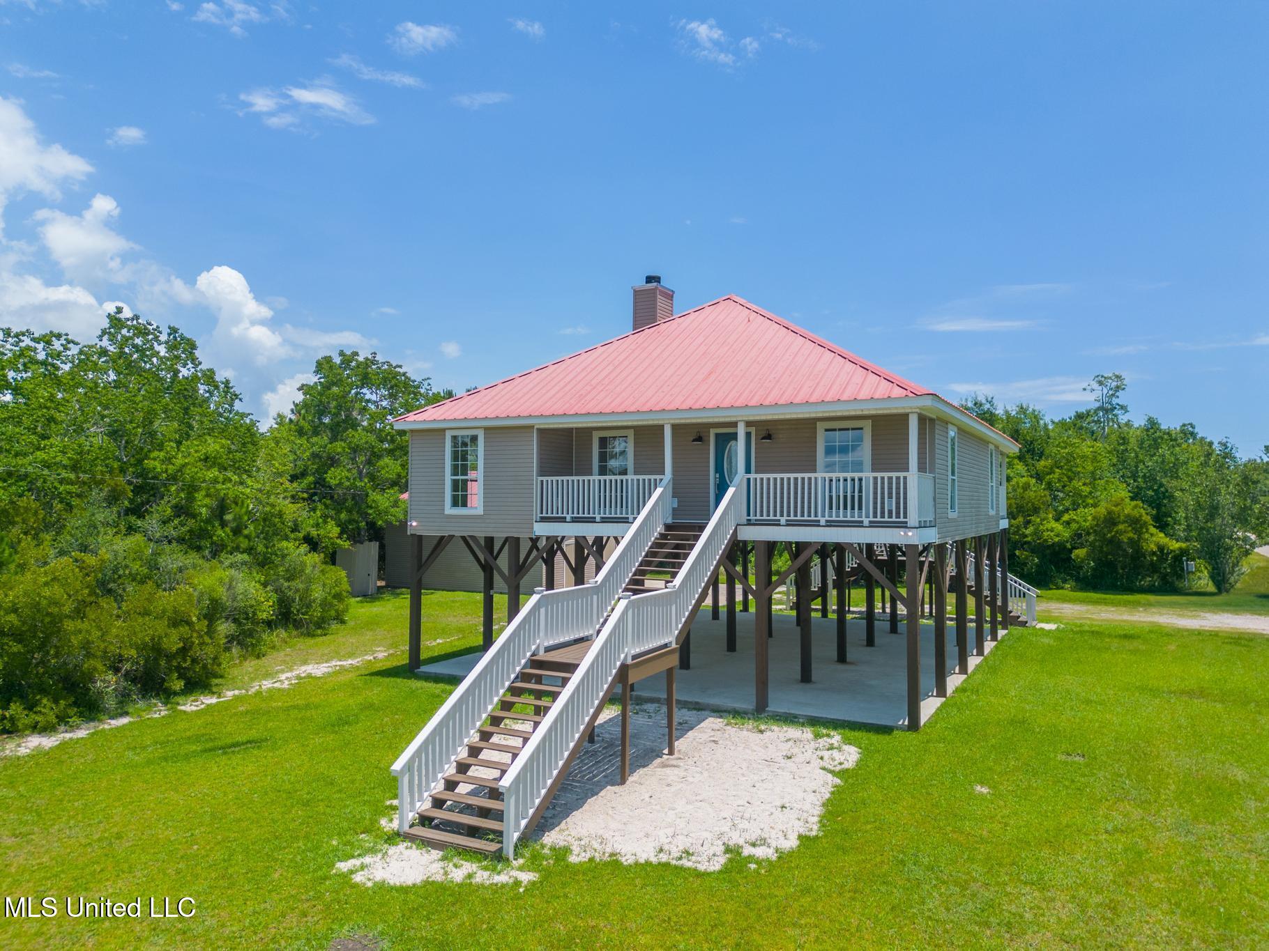 4284 34th Street, Bay Saint Louis, Mississippi image 2