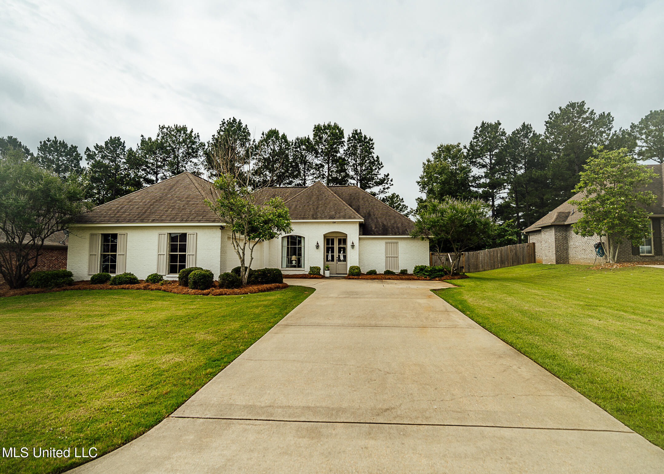 124 Westerly Place, Madison, Mississippi image 1