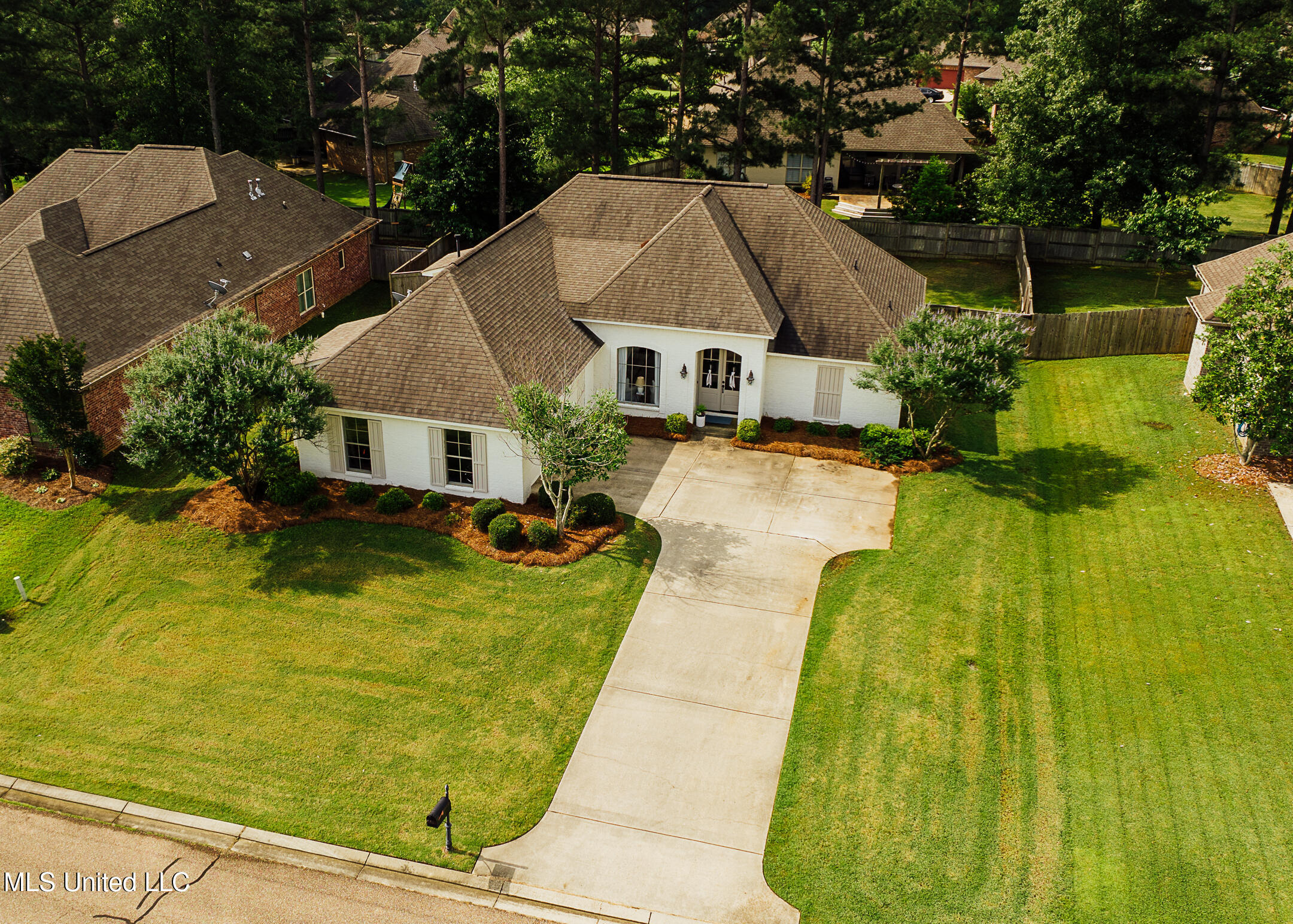 124 Westerly Place, Madison, Mississippi image 3