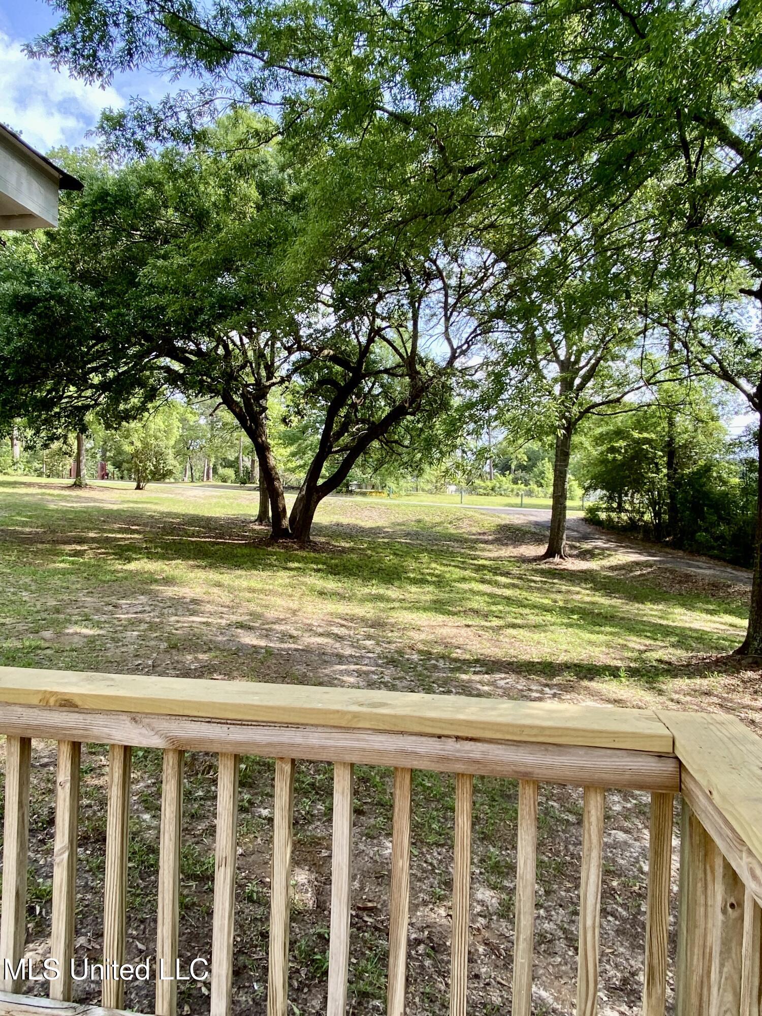 256 Lake David Drive, Picayune, Mississippi image 34