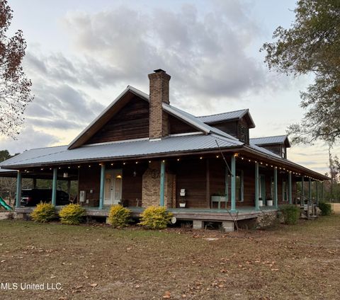 Homes For Sale - 119 Tadpole Lane<br/> Lucedale, MS 39452