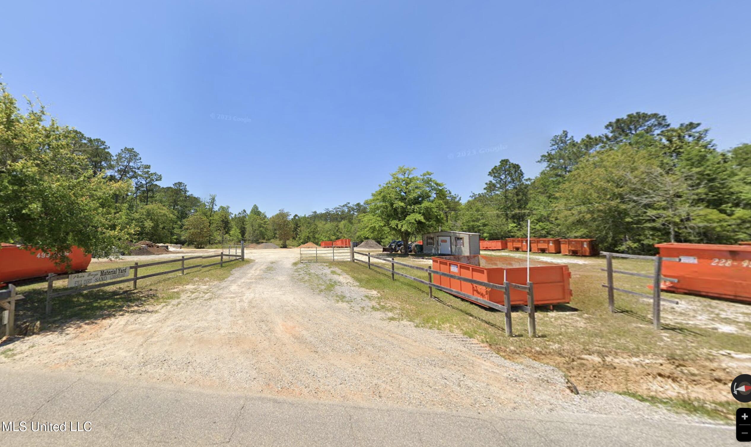 17056 Kapalama Drive, Pass Christian, Mississippi image 1