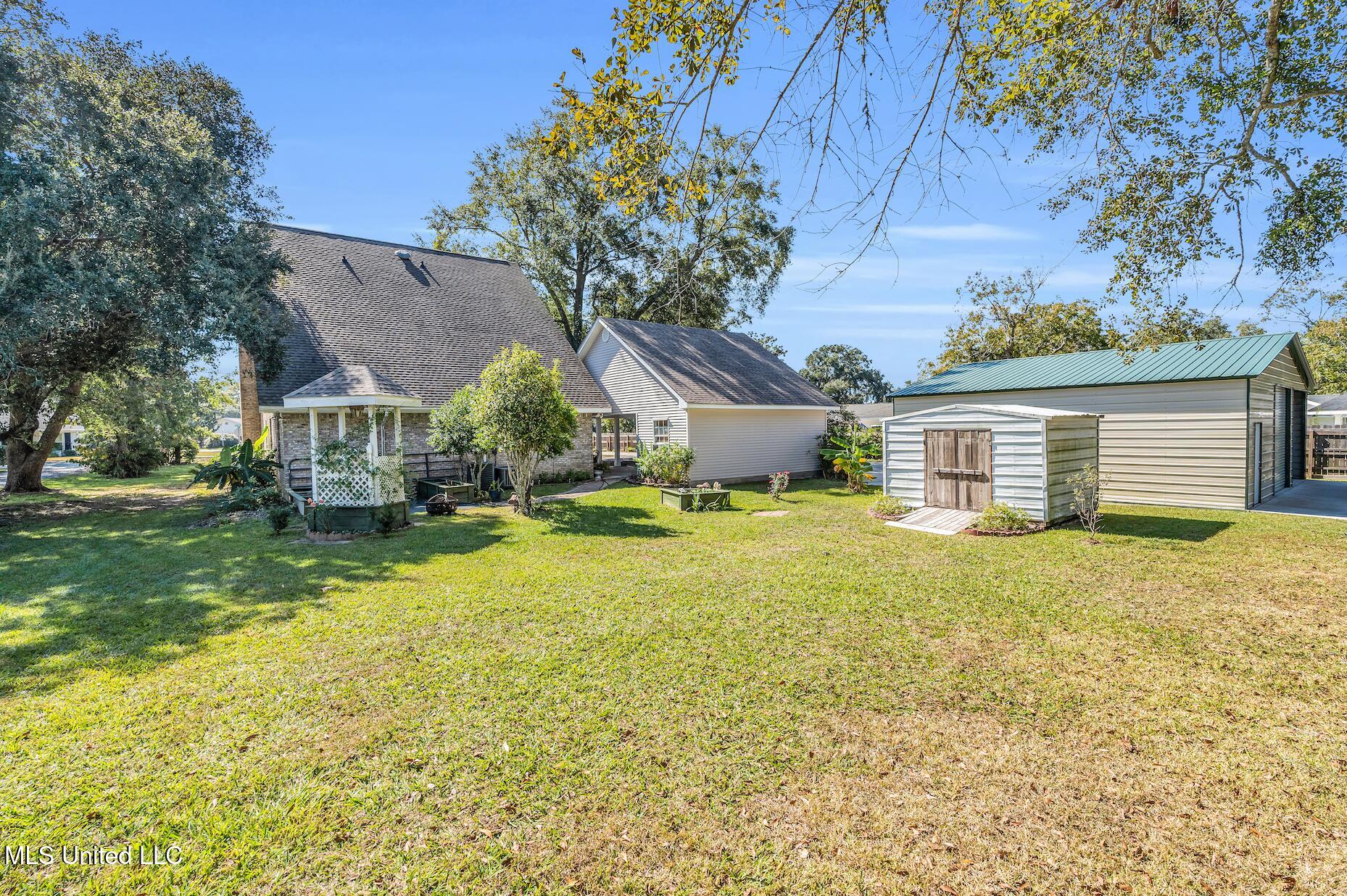 723 Old Spanish Trail, Bay Saint Louis, Mississippi image 25