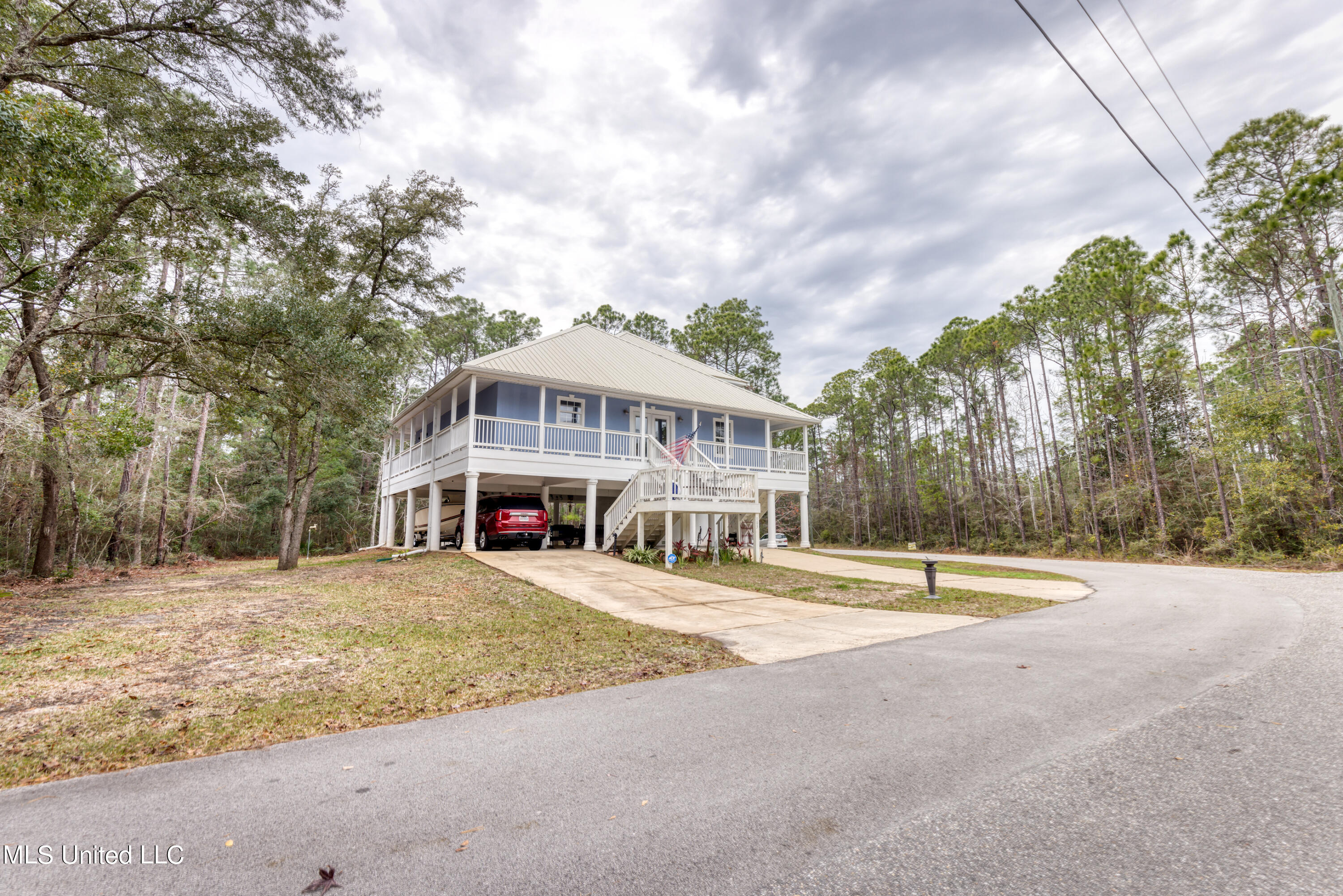 103 Holly Point Drive, Pass Christian, Mississippi image 8