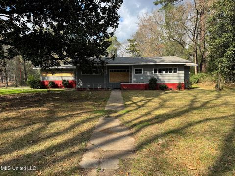 Homes For Sale - 308 Alta Woods Boulevard<br/> Jackson, MS 39204