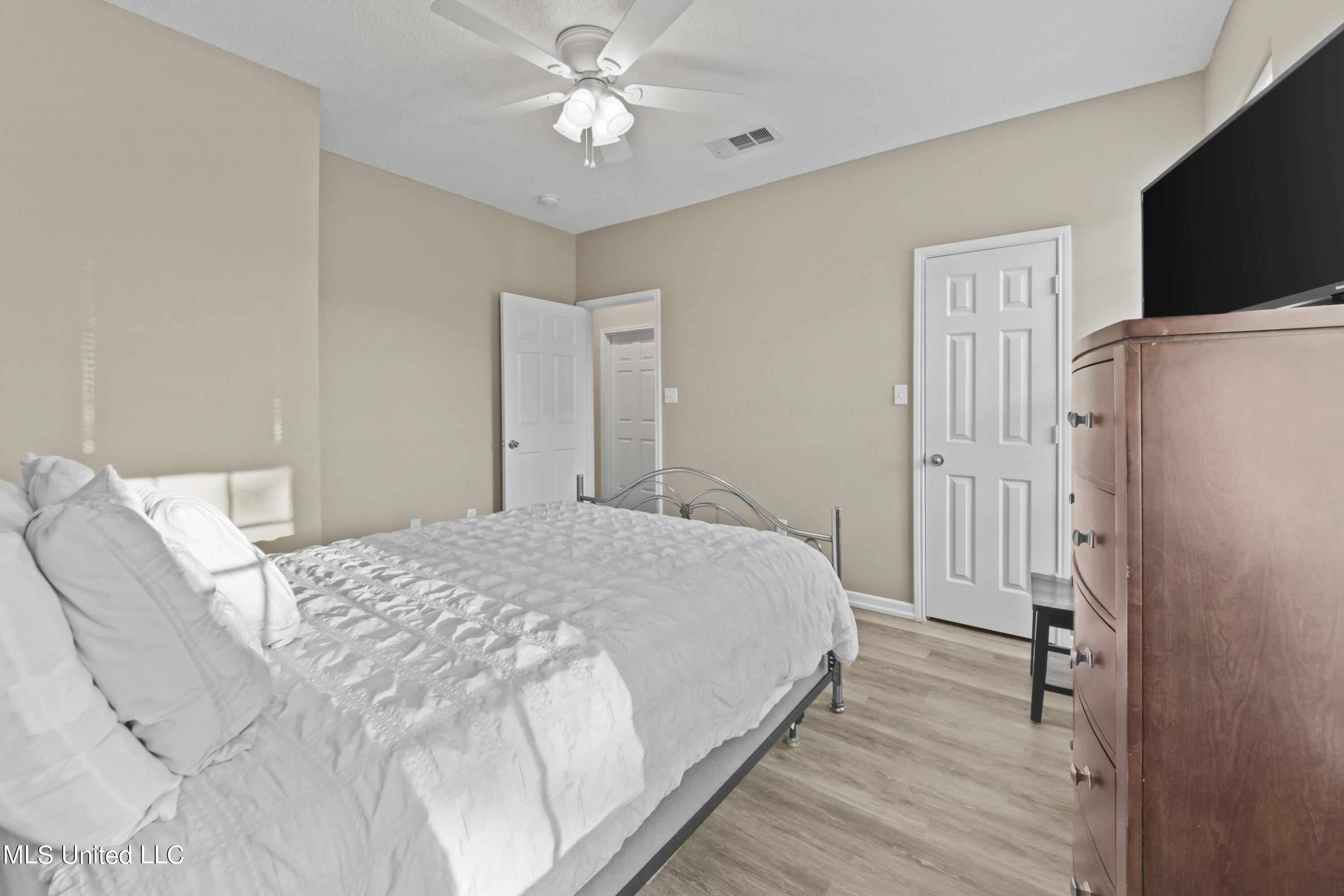 2252 Beach Drive #406, Gulfport, Mississippi image 20