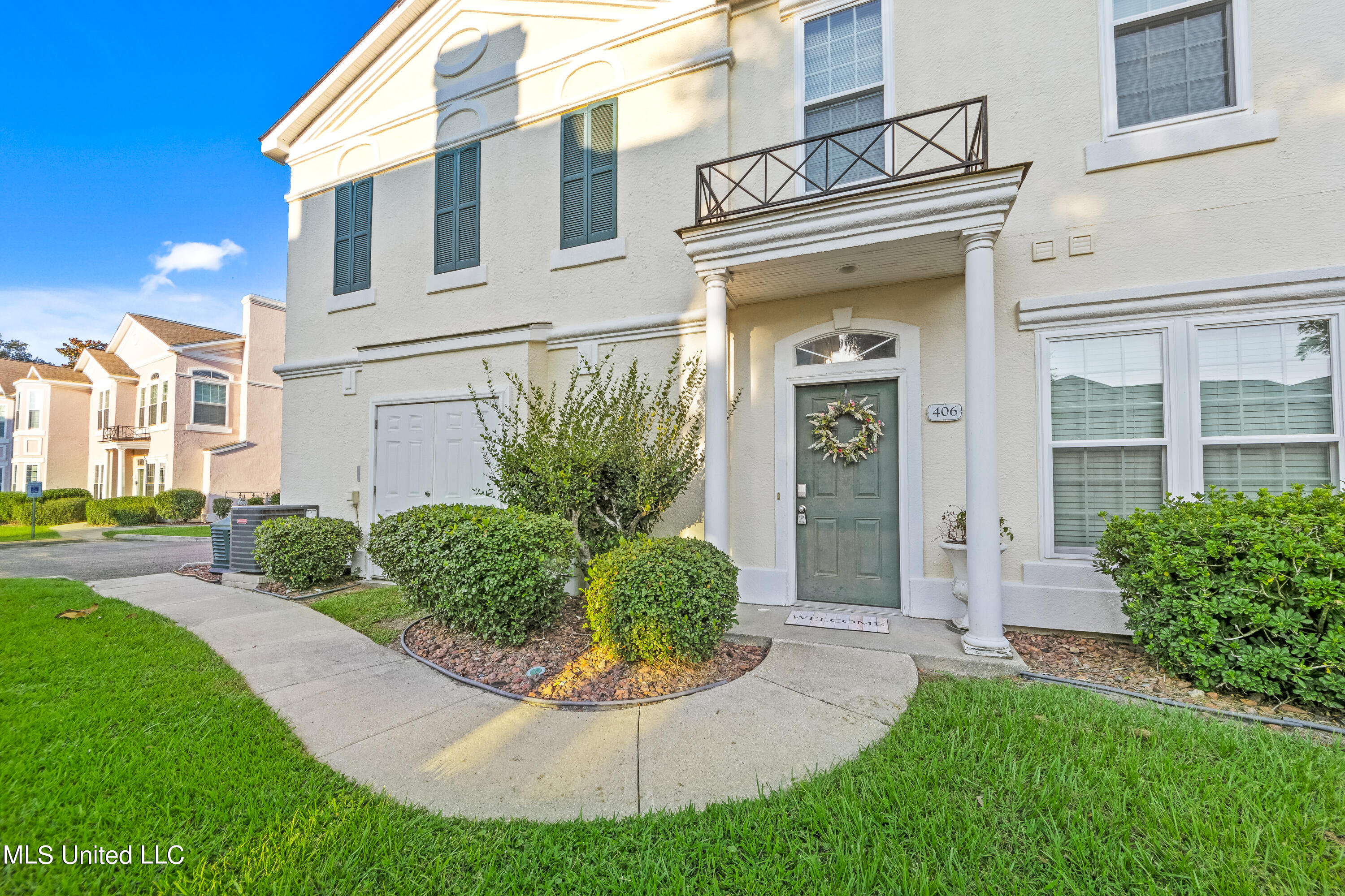 2252 Beach Drive #406, Gulfport, Mississippi image 1